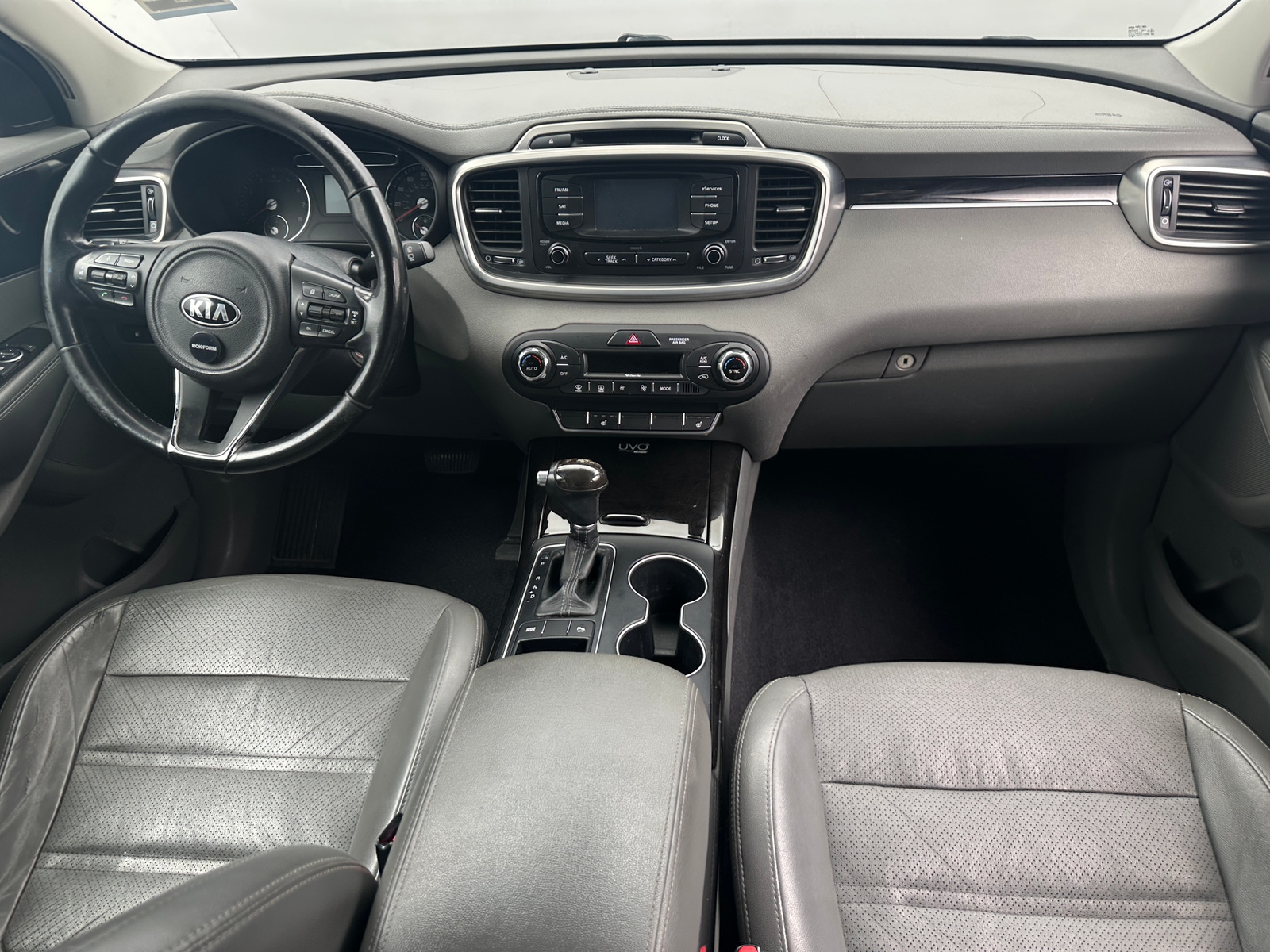 Thumbnail: 2016 Kia Sorento - 2