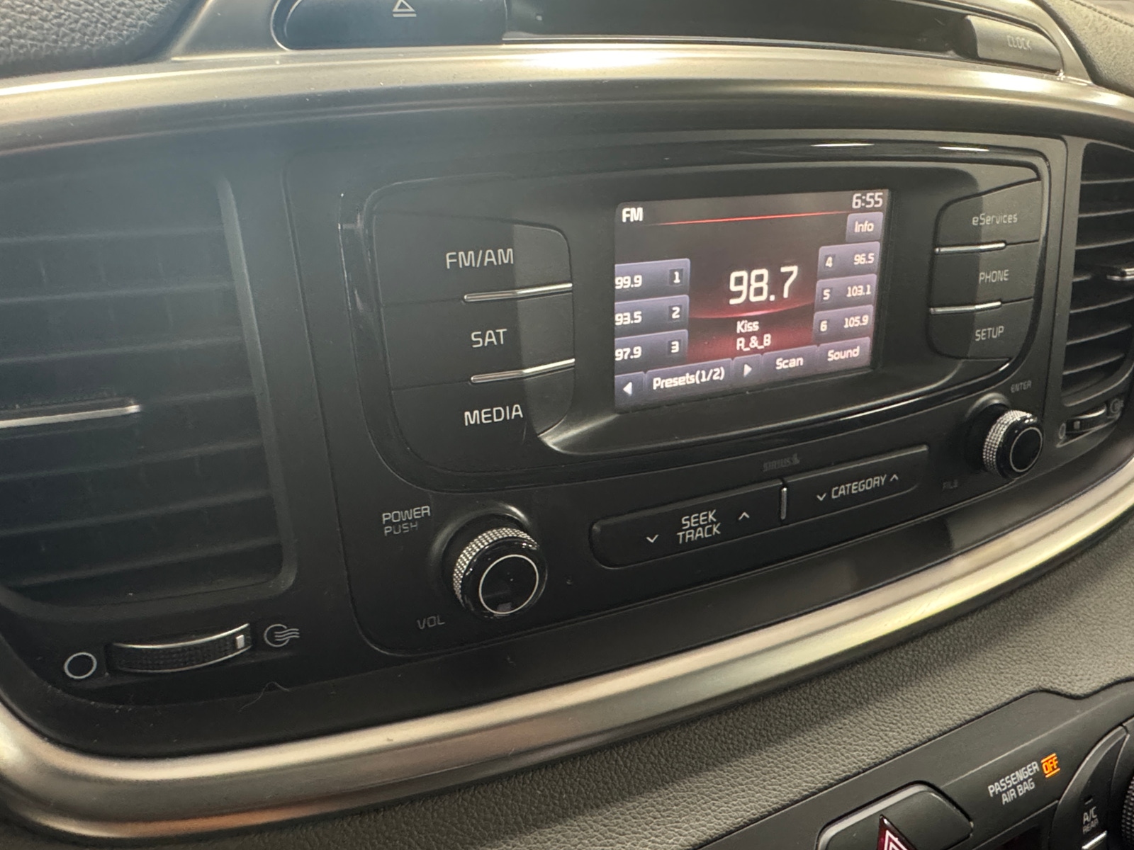 Thumbnail: 2016 Kia Sorento - 3