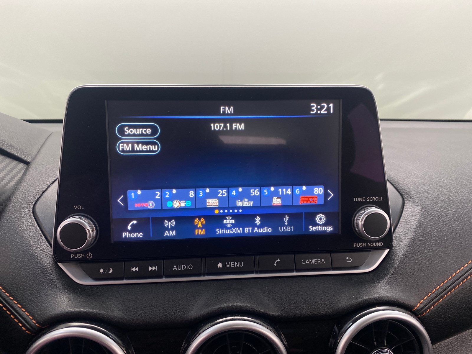 Thumbnail: 2022 Nissan Sentra - 4