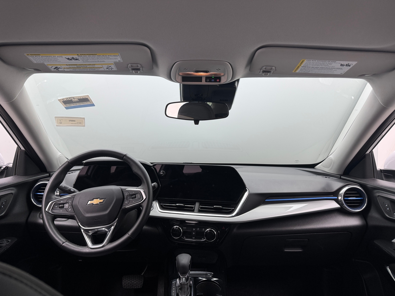 Thumbnail: 2025 Chevrolet Trax - 3