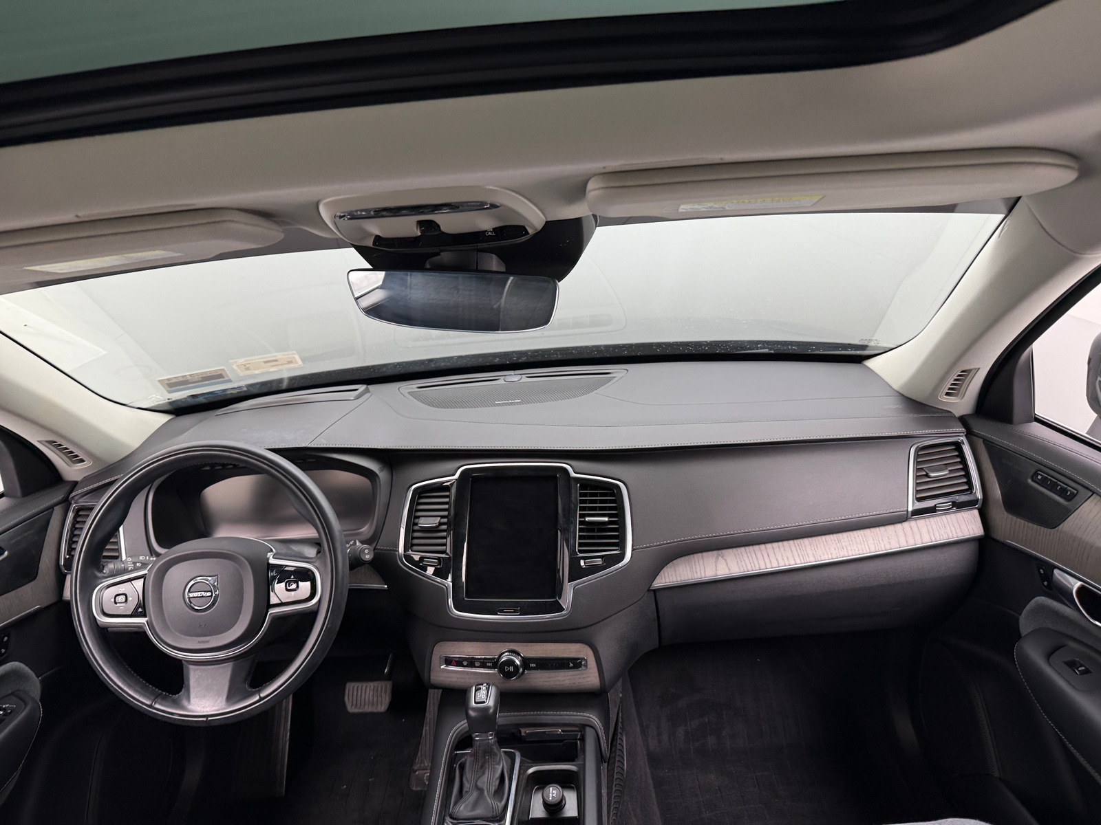 Thumbnail: 2020 Volvo XC90 - 3