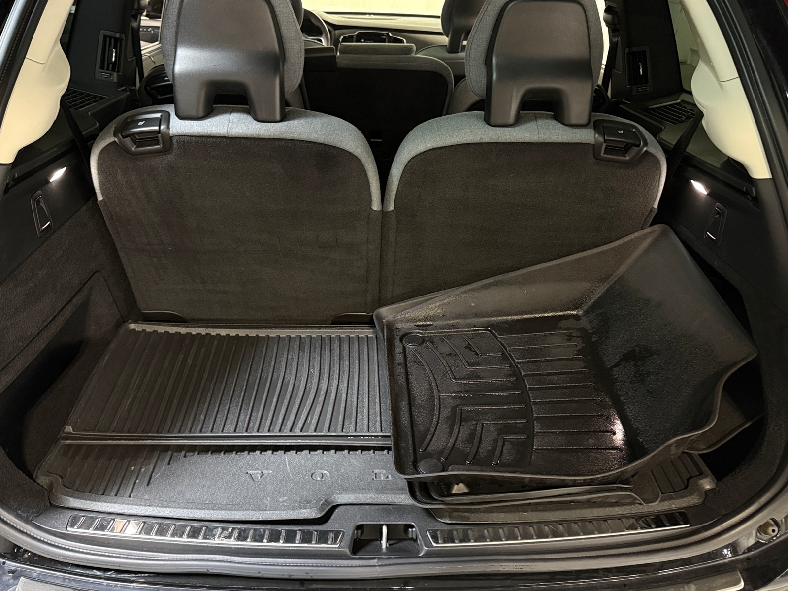 Thumbnail: 2020 Volvo XC90 - 7