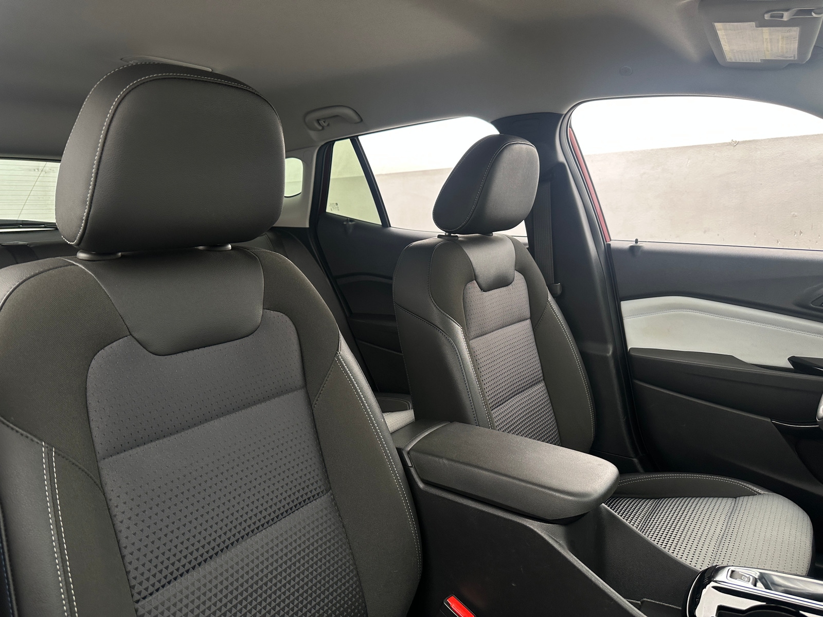 Thumbnail: 2025 Chevrolet Trax - 2