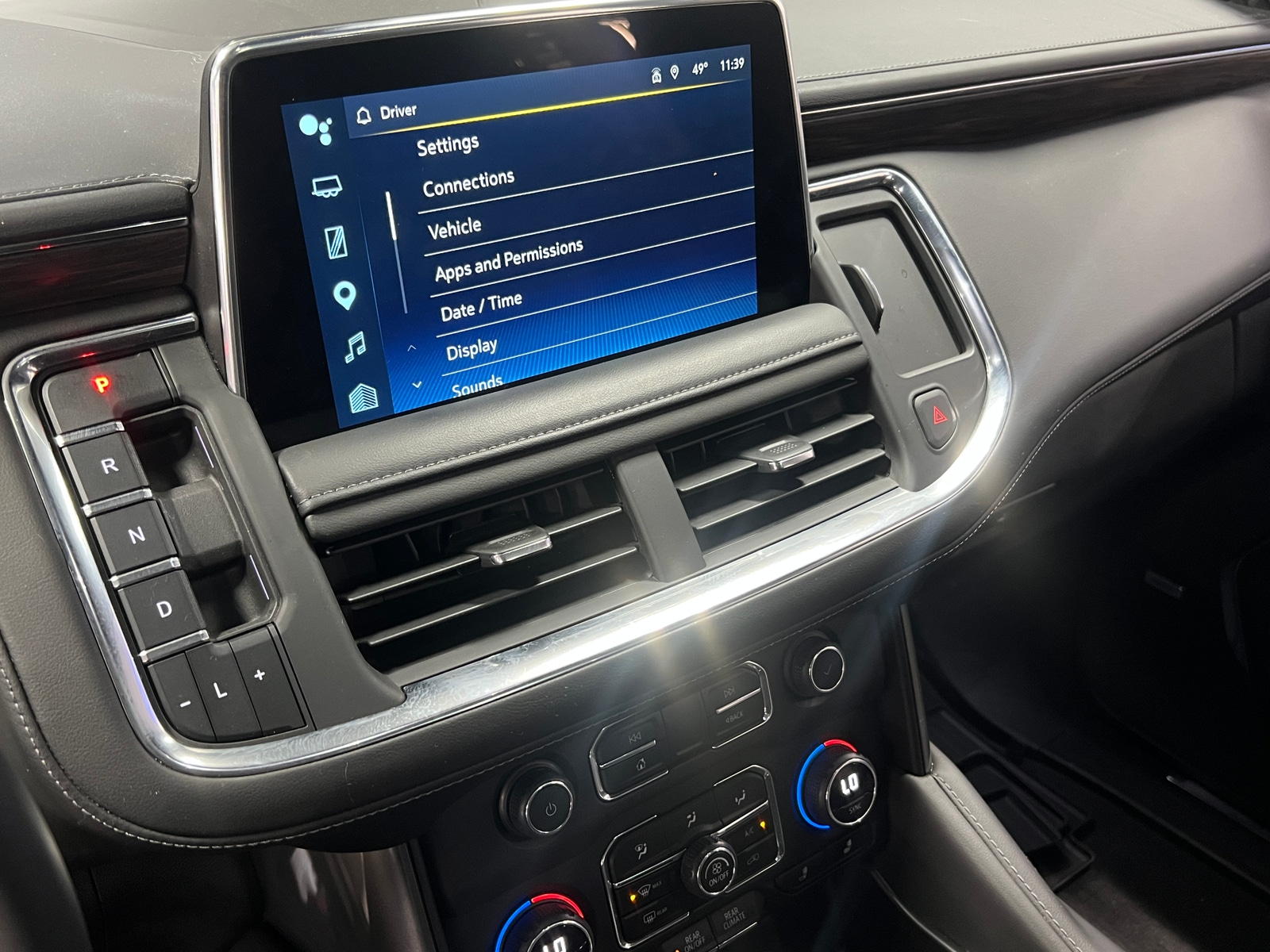 Thumbnail: 2023 Chevrolet Tahoe - 3