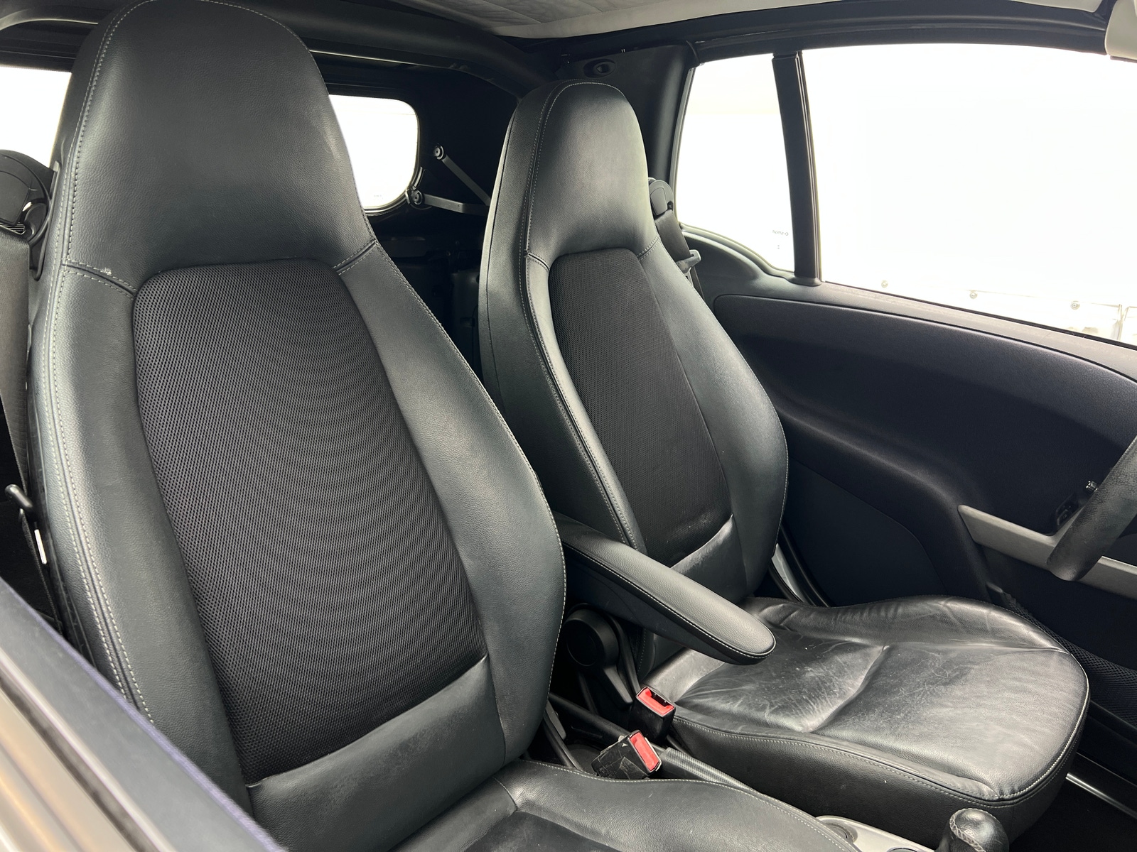 Thumbnail: 2015 smart fortwo - 2