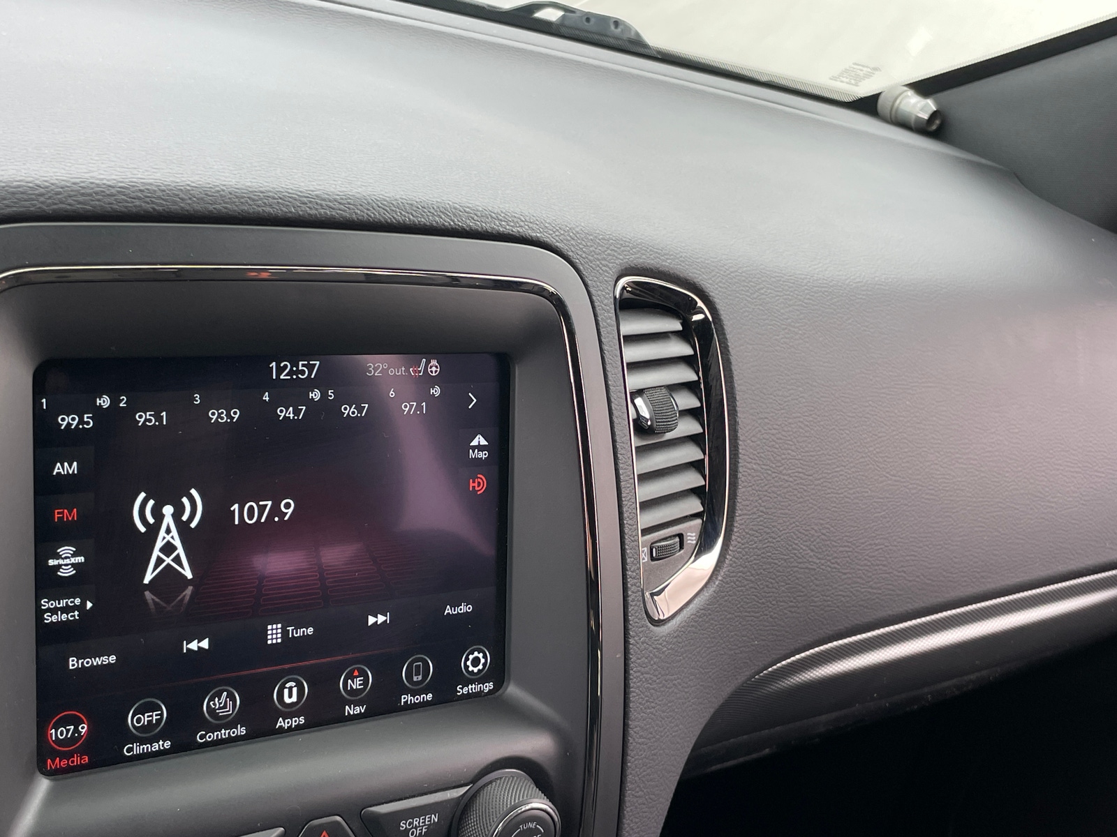 Thumbnail: 2020 Dodge Durango - 3