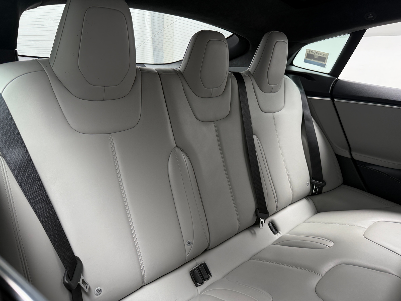 Thumbnail: 2015 Tesla Model S - 5