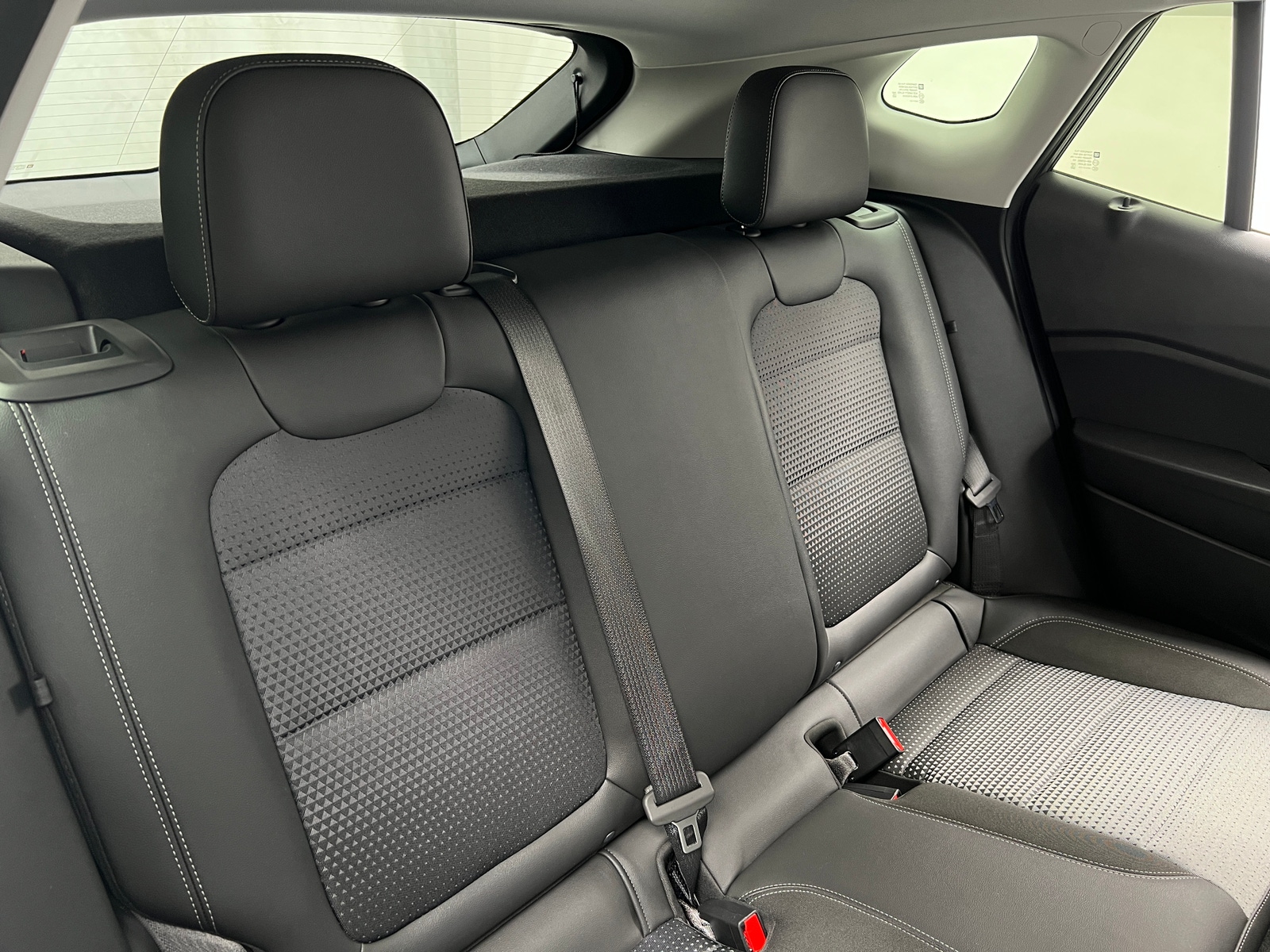 Thumbnail: 2025 Chevrolet Trax - 6