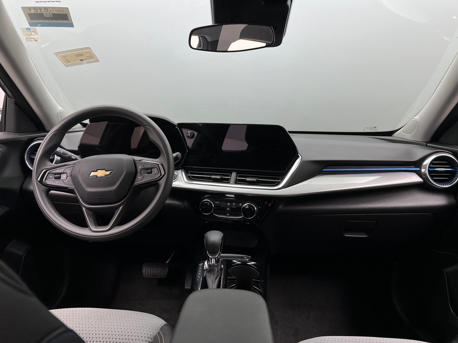 Thumbnail: 2025 Chevrolet Trax - 3