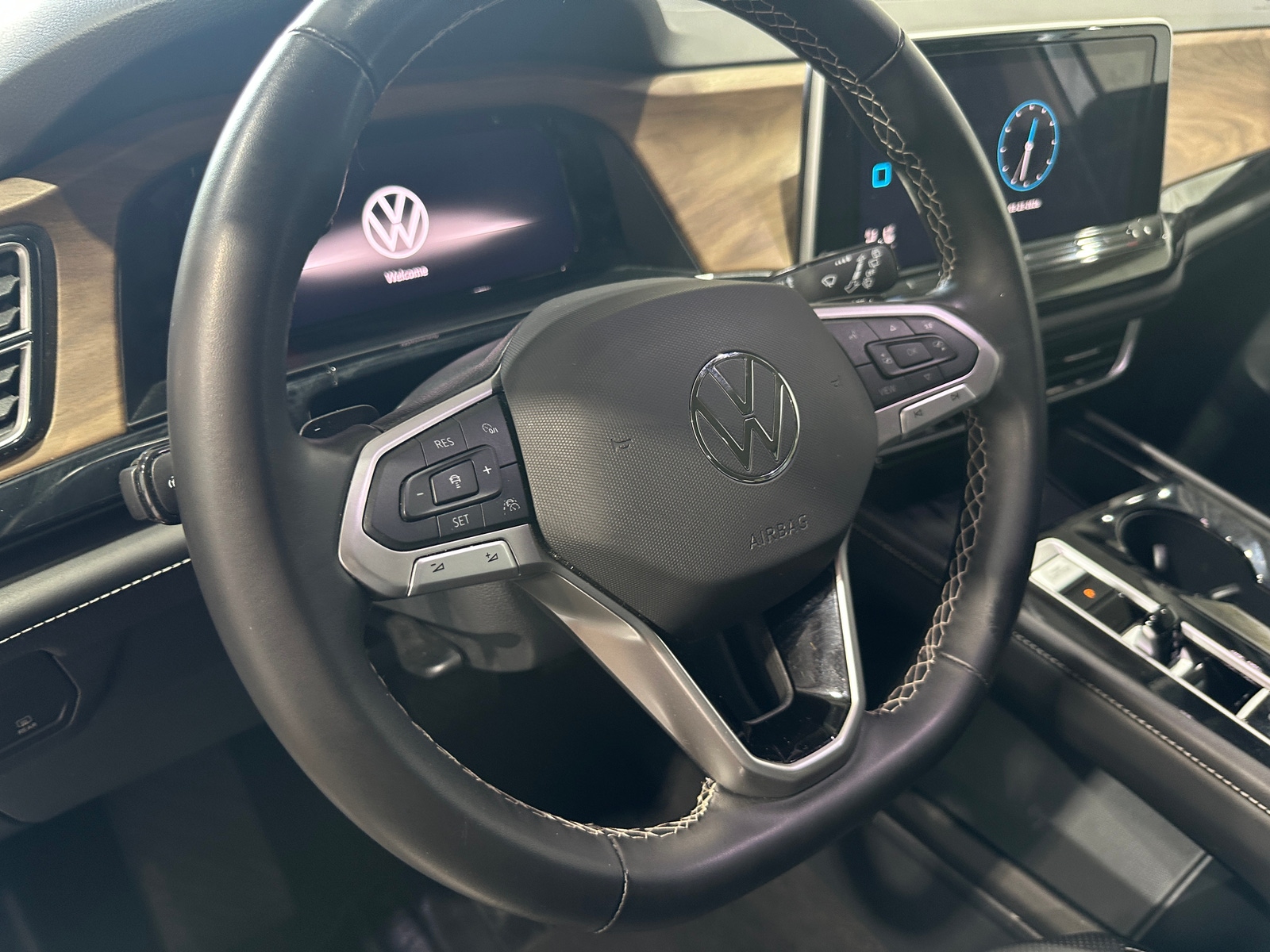 Thumbnail: 2025 Volkswagen Atlas - 4