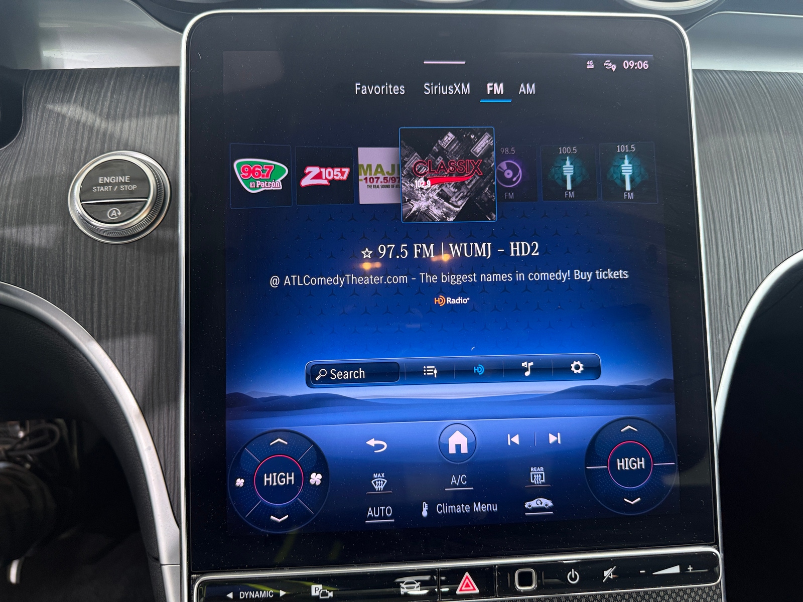 Thumbnail: 2024 Mercedes-Benz C-Class - 3