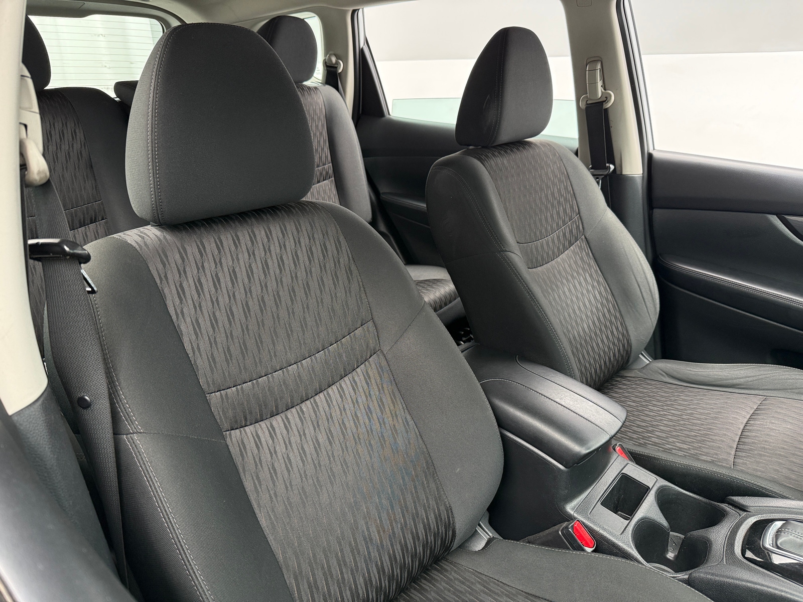 Thumbnail: 2019 Nissan Rogue - 2