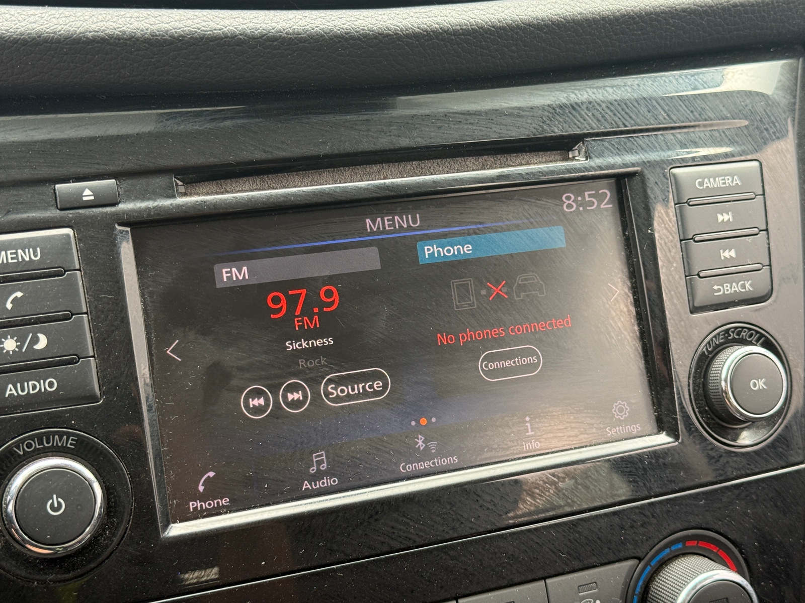 Thumbnail: 2019 Nissan Rogue - 4