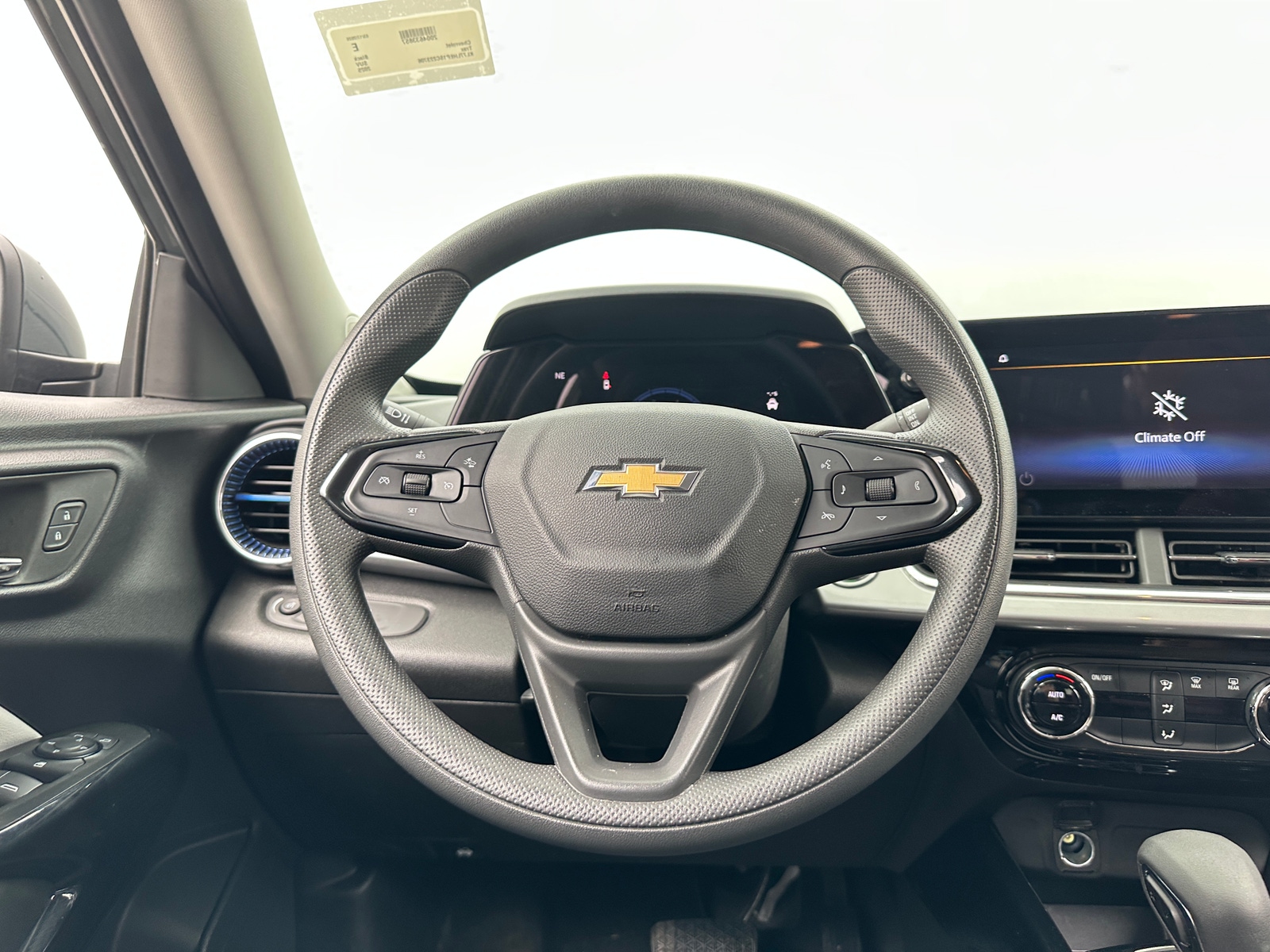 Thumbnail: 2025 Chevrolet Trax - 5