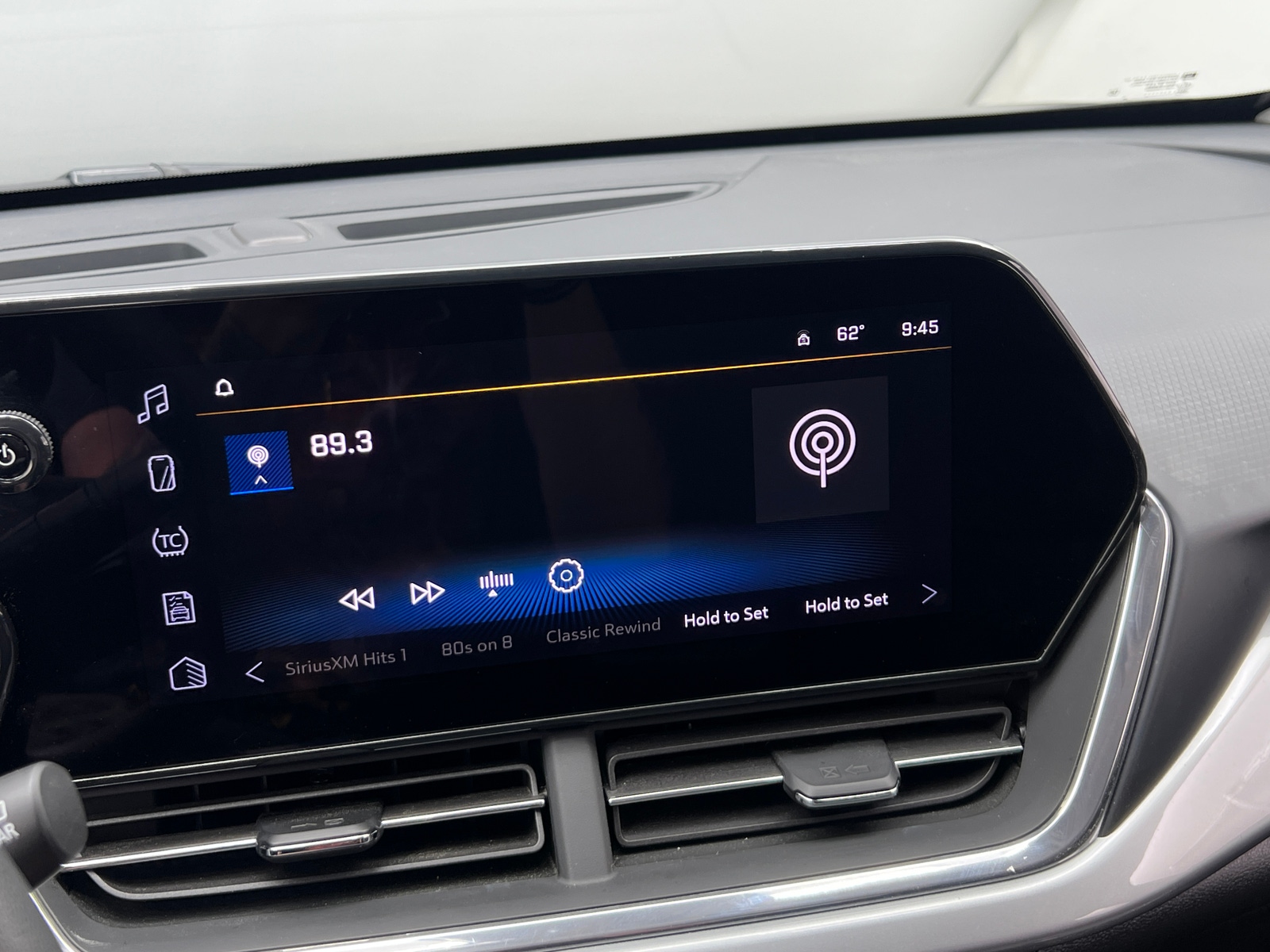 Thumbnail: 2025 Chevrolet Trax - 4