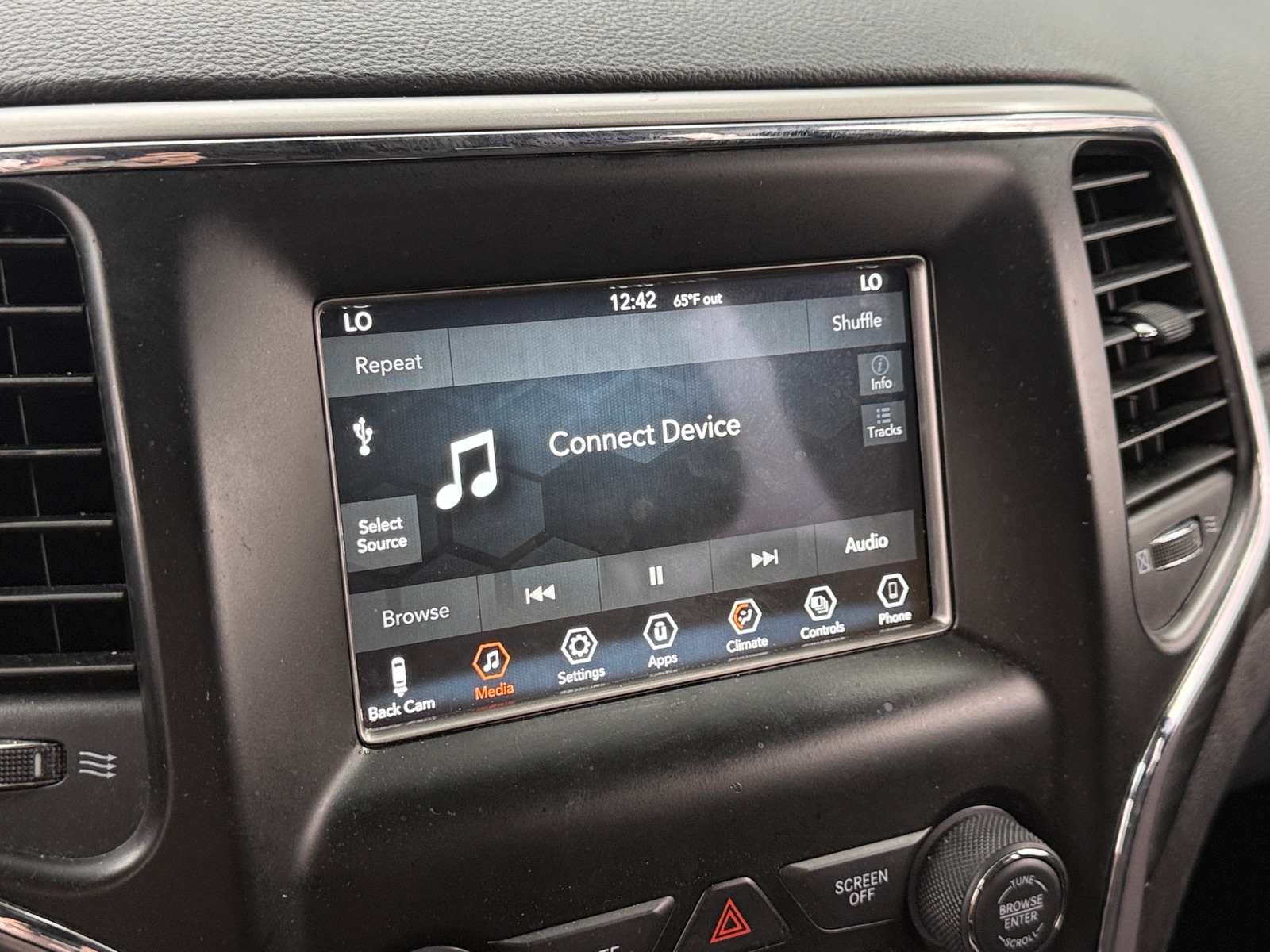 Thumbnail: 2021 Jeep Grand Cherokee - 4