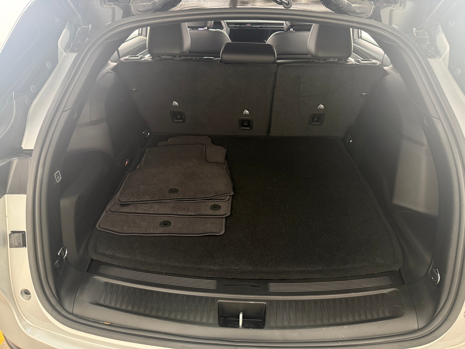 Thumbnail: 2024 Jeep Wagoneer S - 6