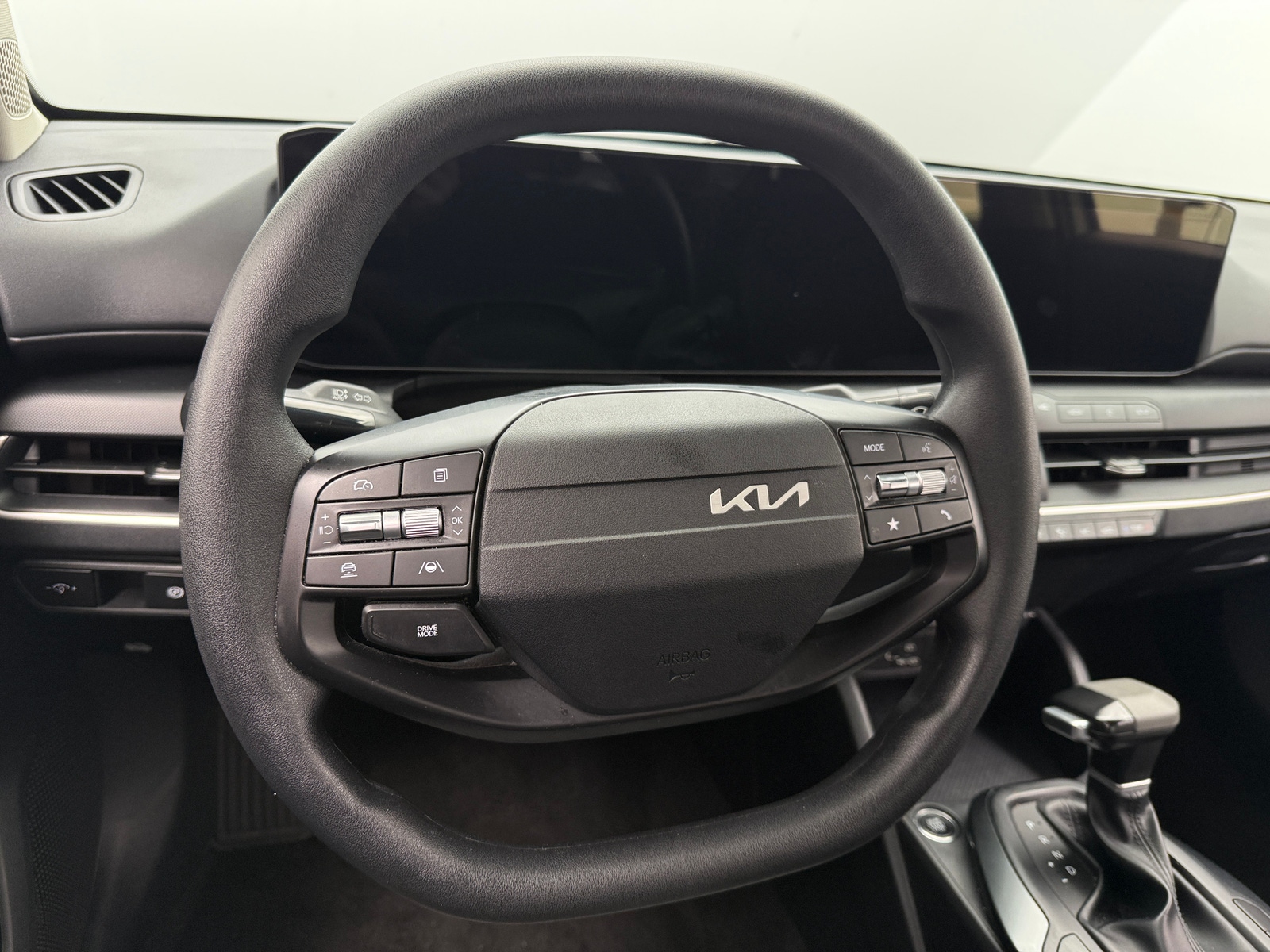 Thumbnail: 2025 Kia K4 - 5