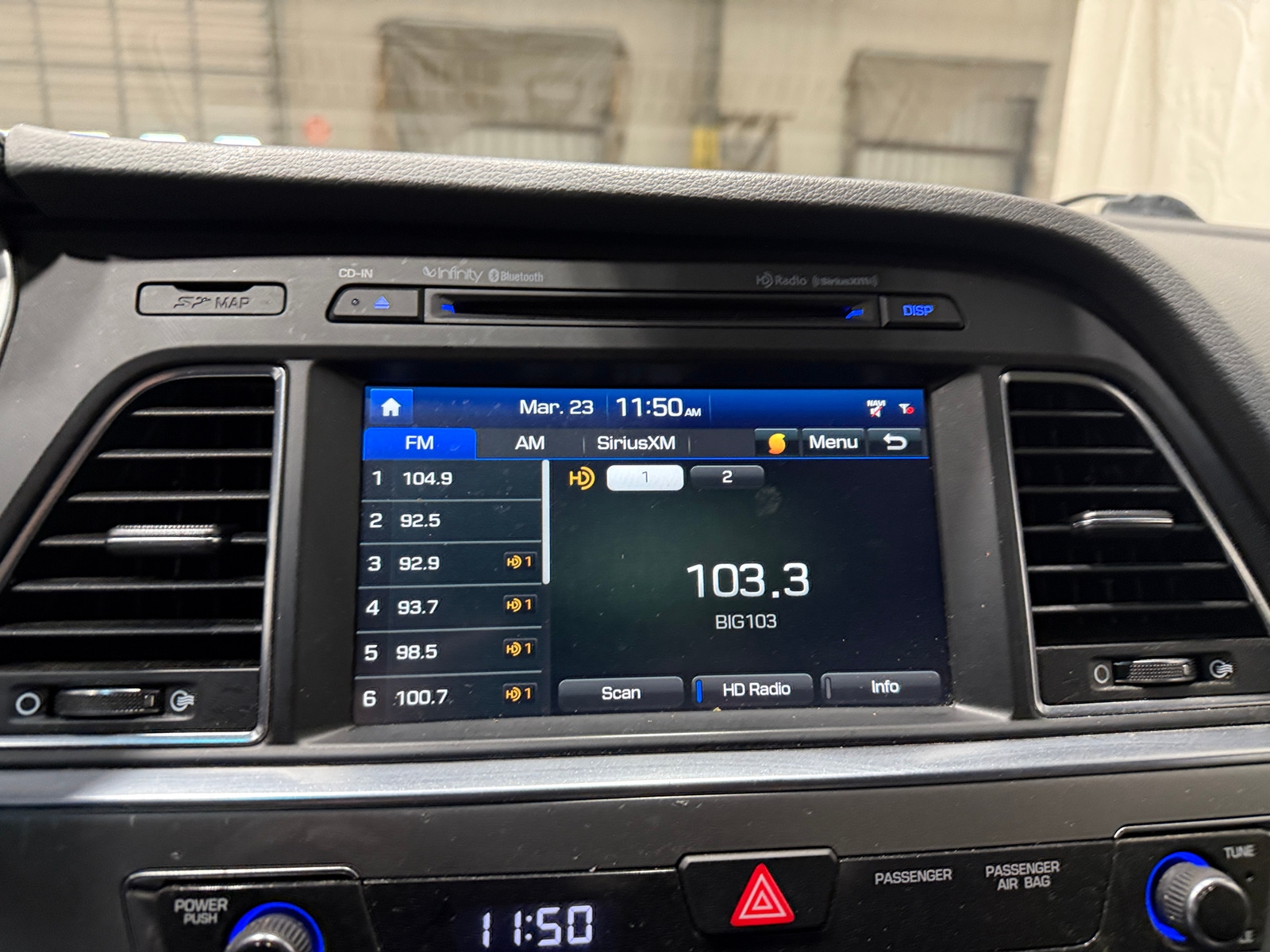 Thumbnail: 2017 Hyundai Sonata - 3