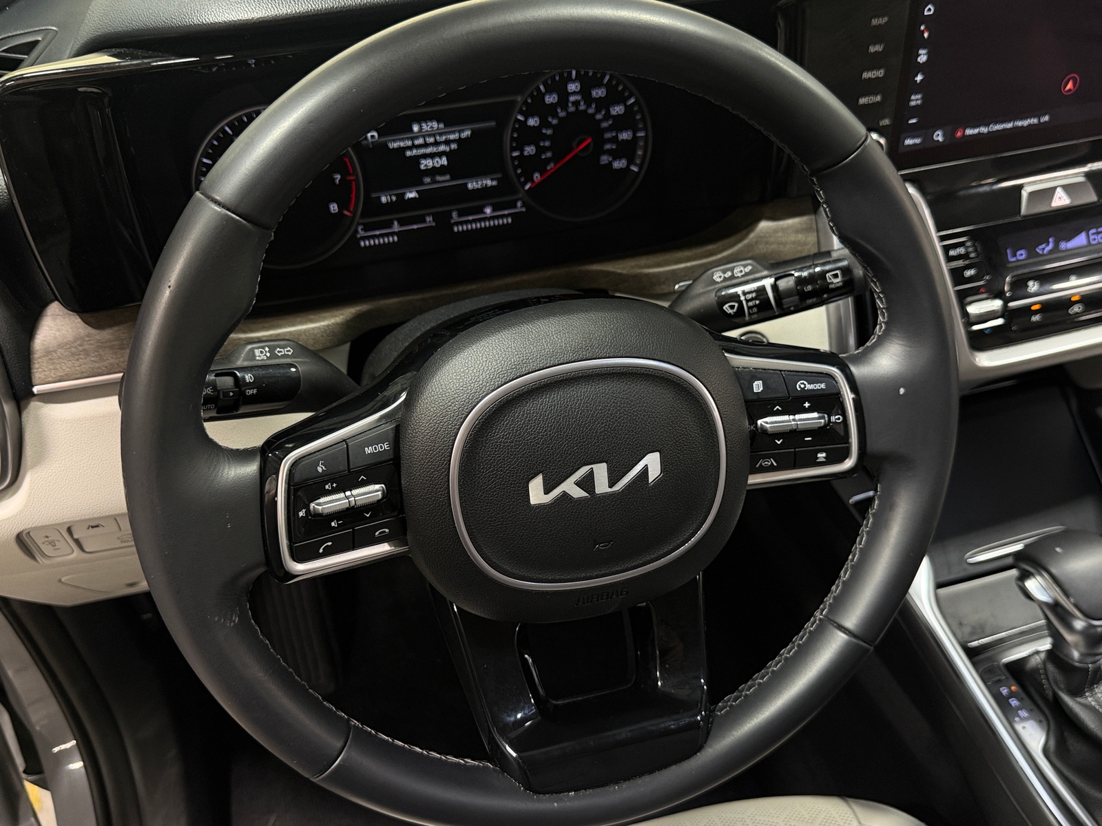 Thumbnail: 2023 Kia Sorento - 5