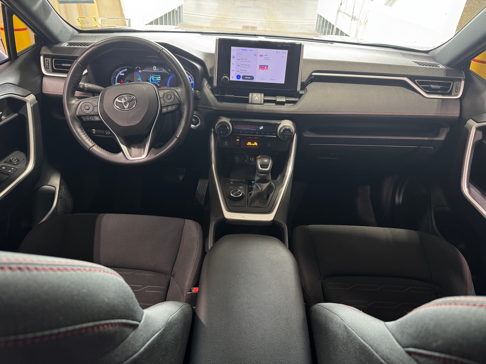 Thumbnail: 2024 Toyota RAV4 - 3