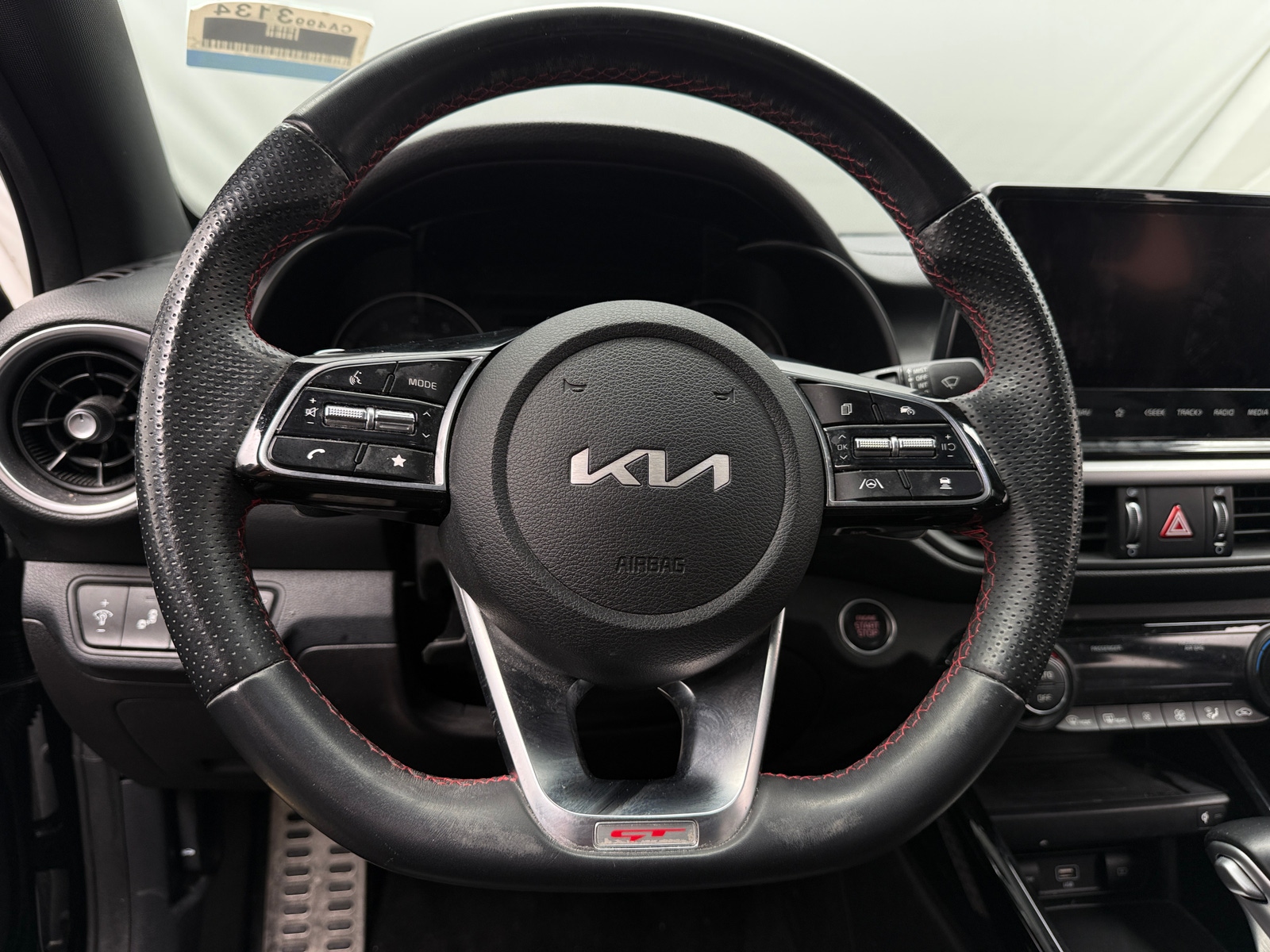 Thumbnail: 2022 Kia Forte - 4