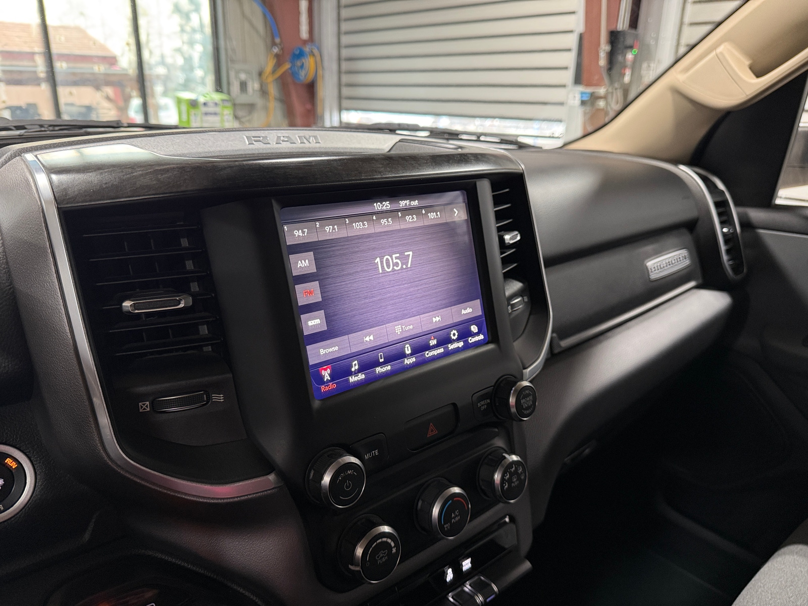 Thumbnail: 2019 RAM 1500 - 4