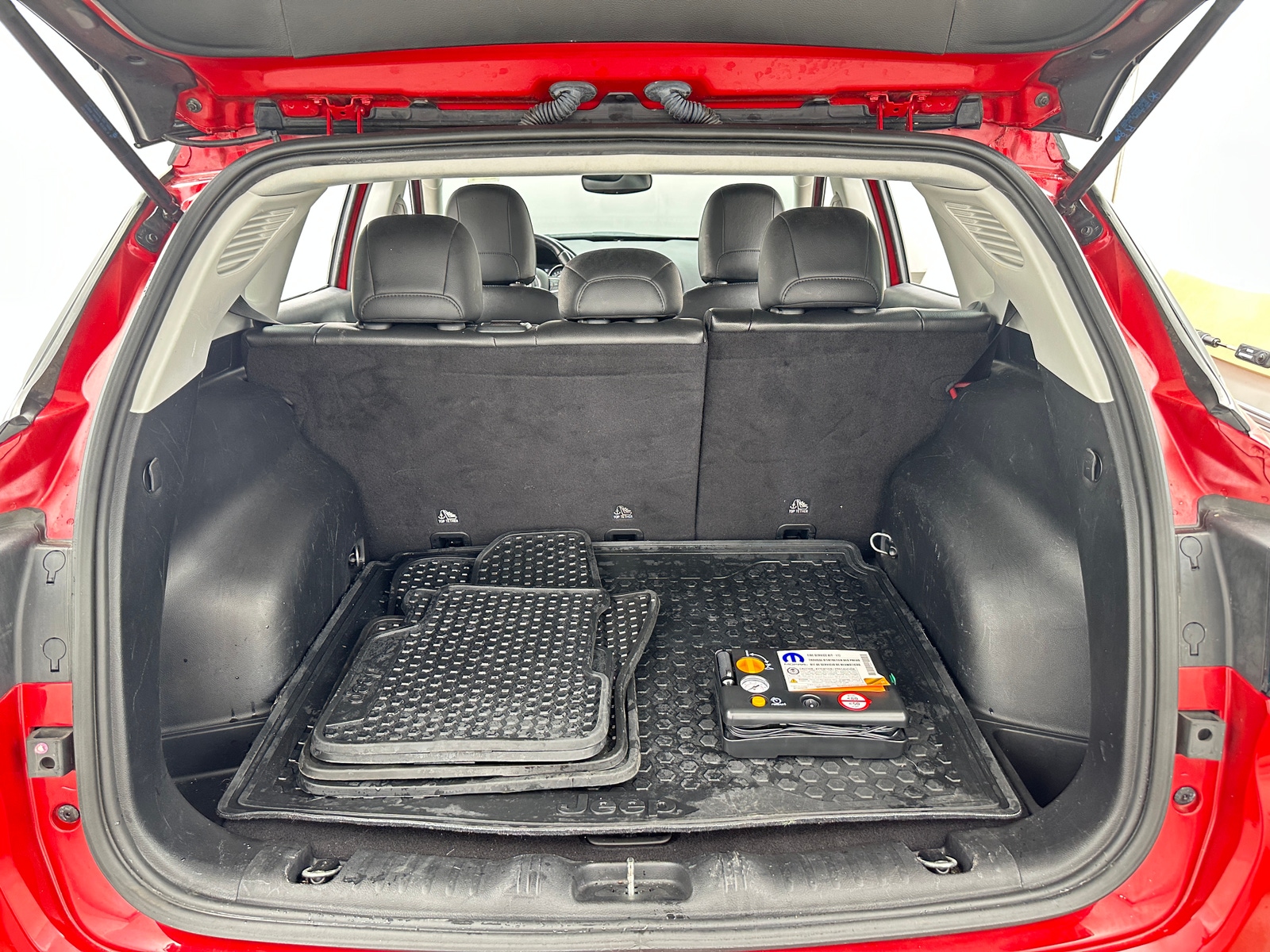 Thumbnail: 2021 Jeep Compass - 7