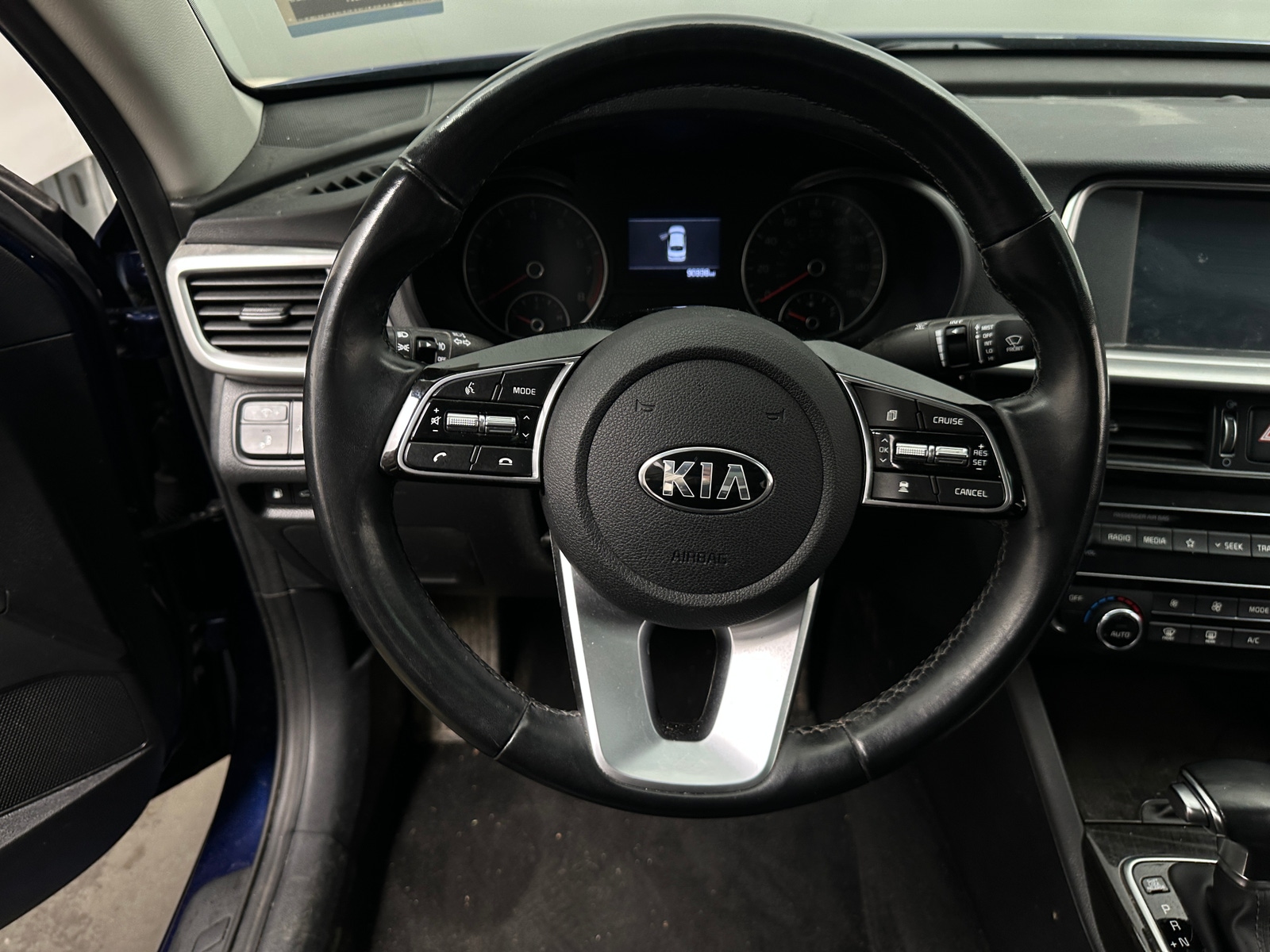 Thumbnail: 2020 Kia Optima - 4