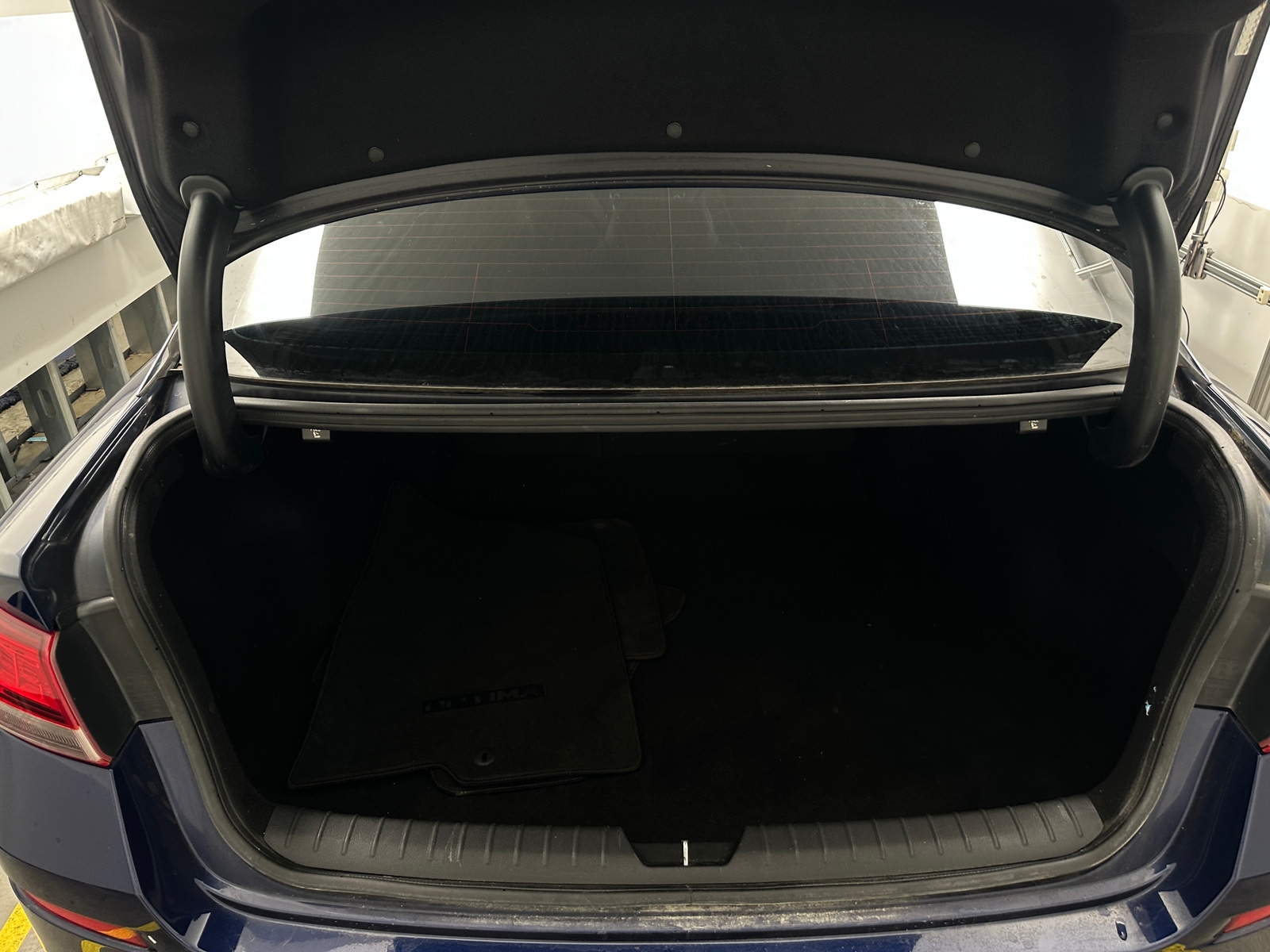 Thumbnail: 2020 Kia Optima - 6