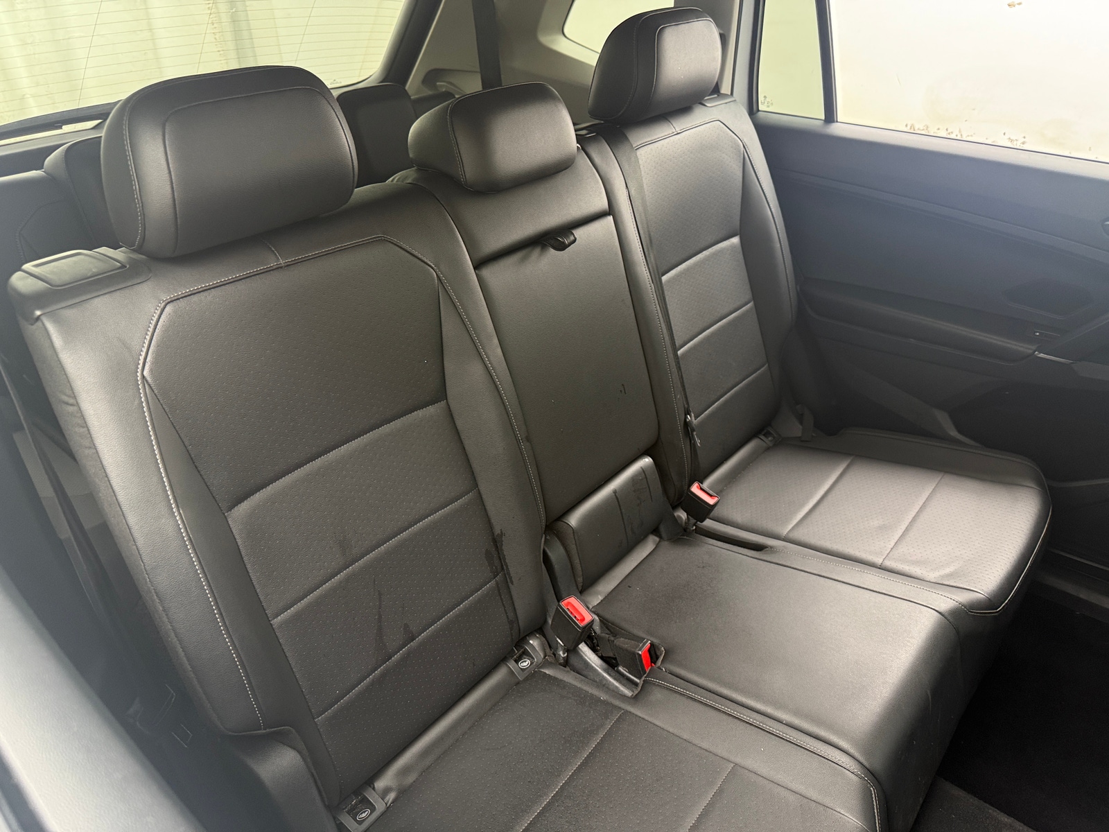 Thumbnail: 2018 Volkswagen Tiguan - 5