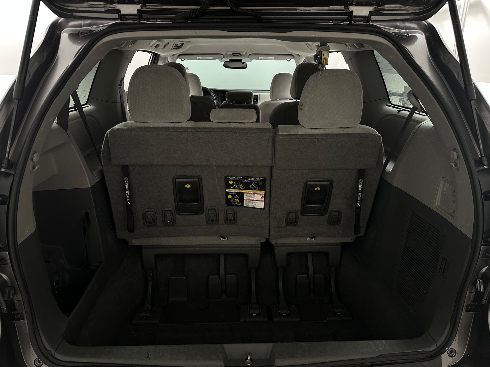 Thumbnail: 2020 Toyota Sienna - 7