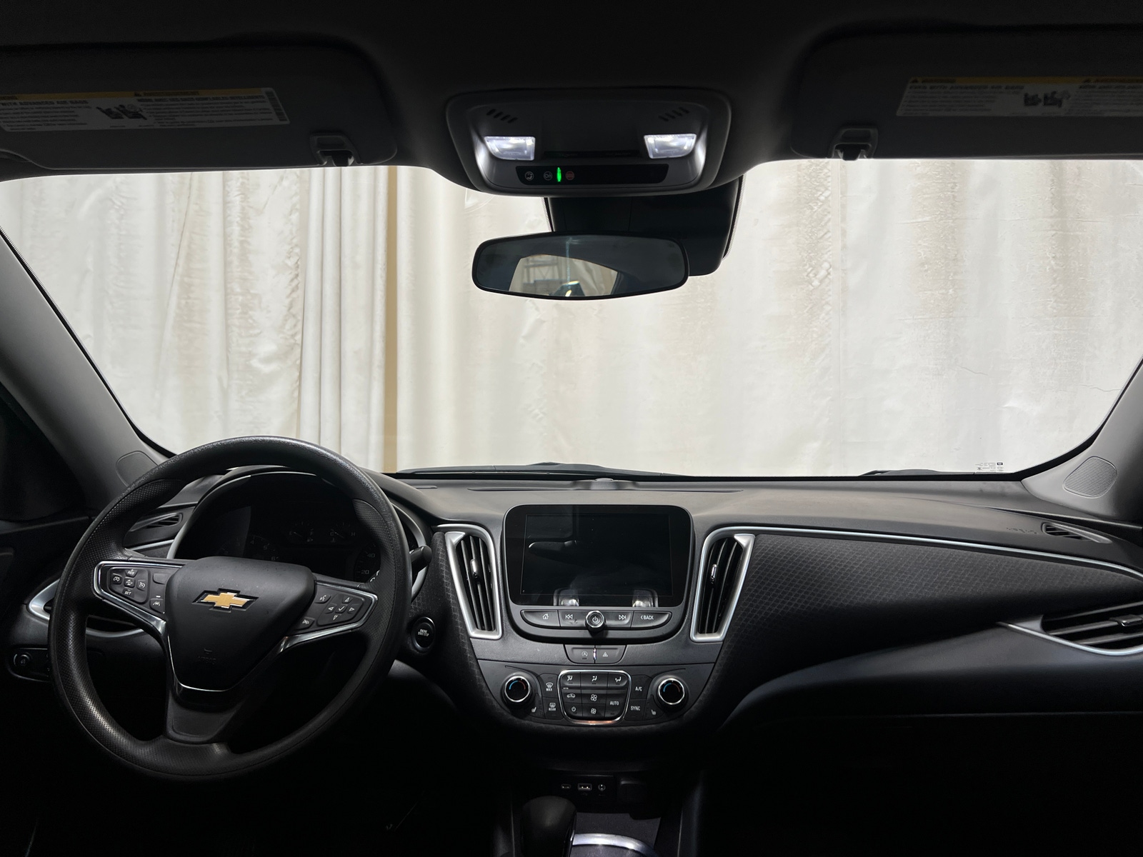 Thumbnail: 2023 Chevrolet Malibu - 3