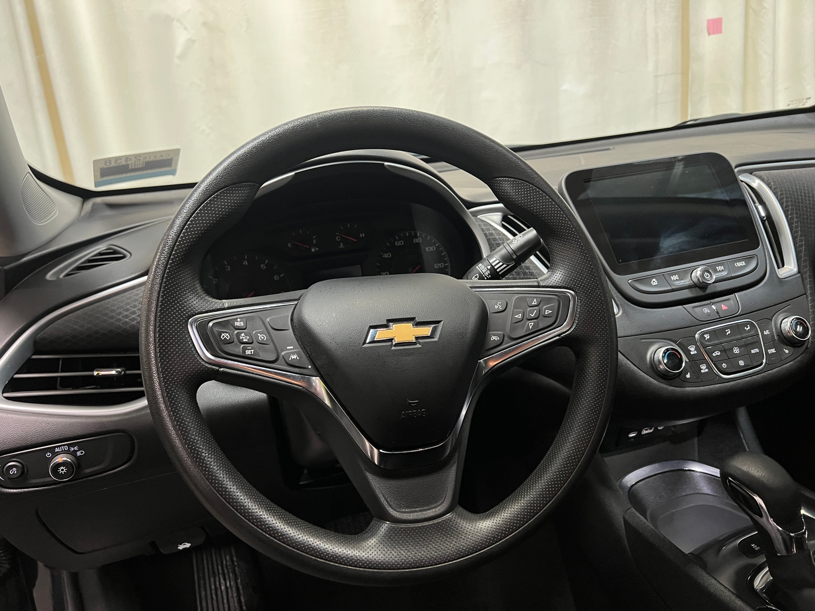 Thumbnail: 2023 Chevrolet Malibu - 5