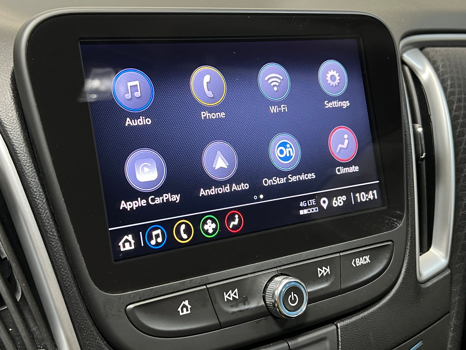 Thumbnail: 2023 Chevrolet Malibu - 4