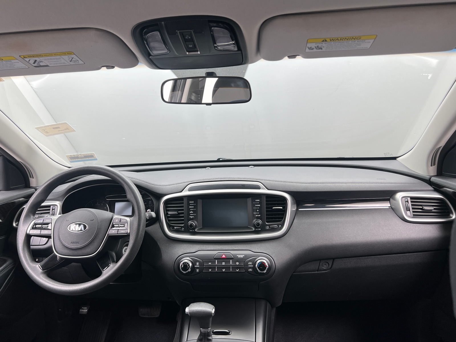 Thumbnail: 2019 Kia Sorento - 3