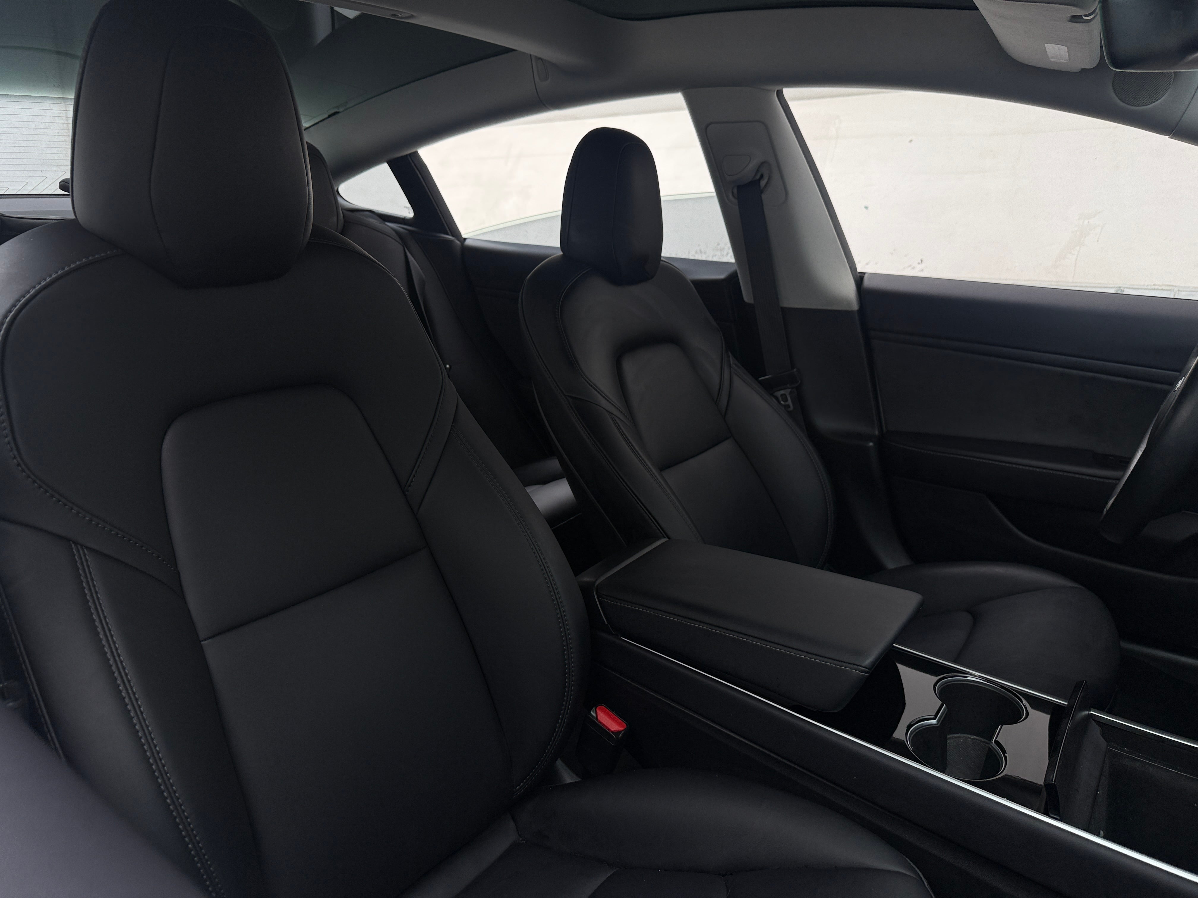 2018 Tesla Model 3 - Image 1