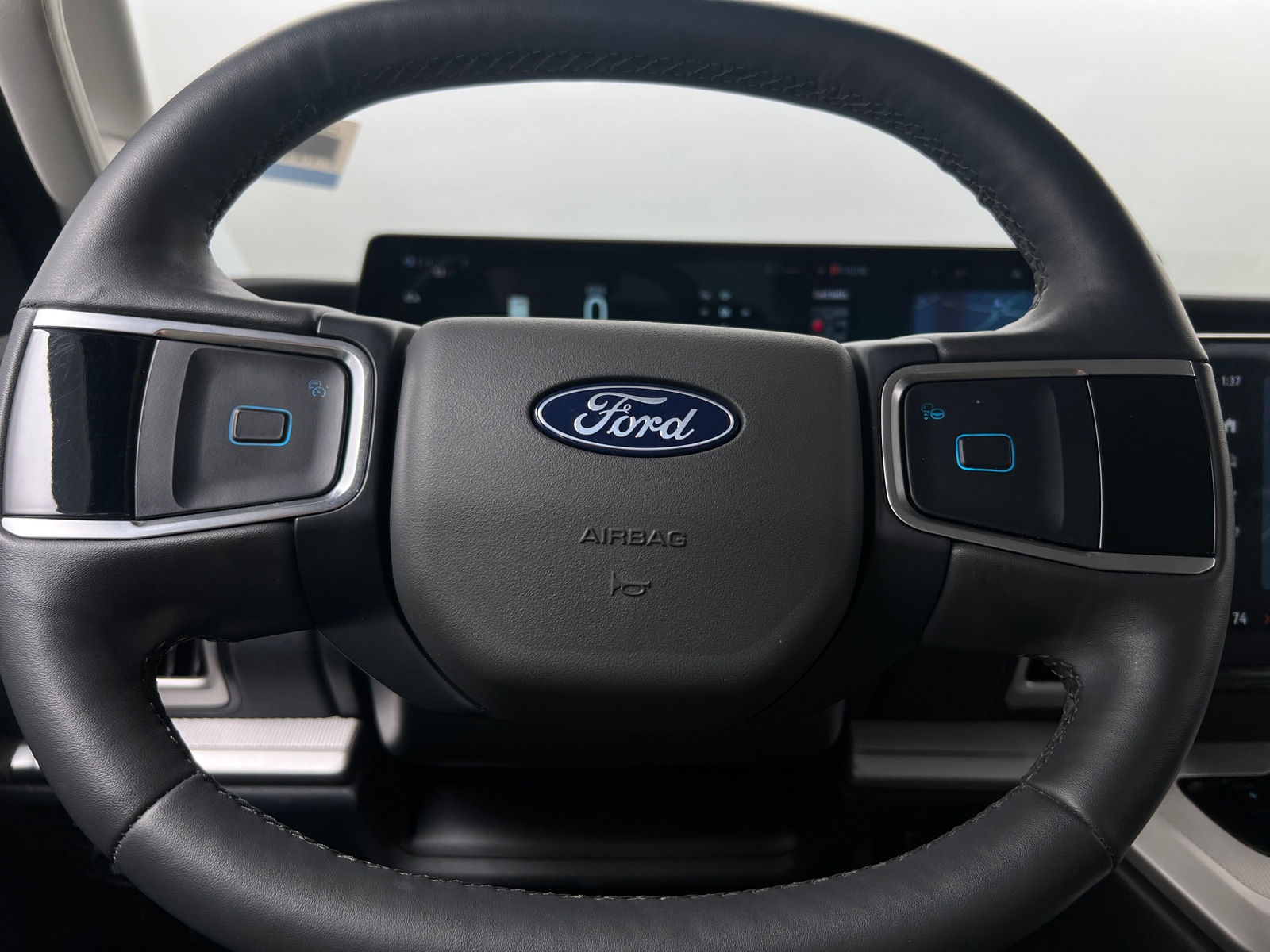 Thumbnail: 2025 Ford Expedition - 5