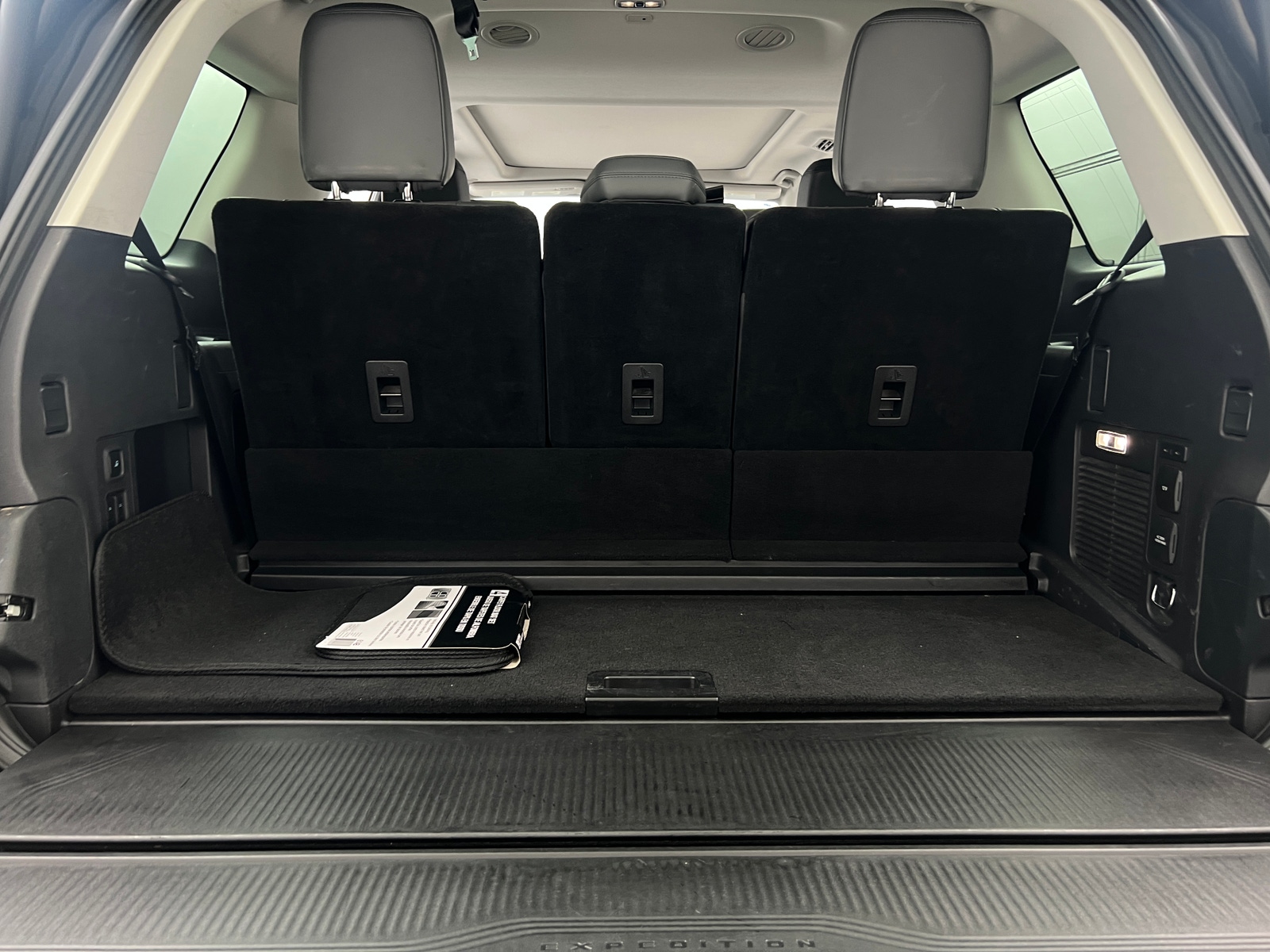 Thumbnail: 2025 Ford Expedition - 7