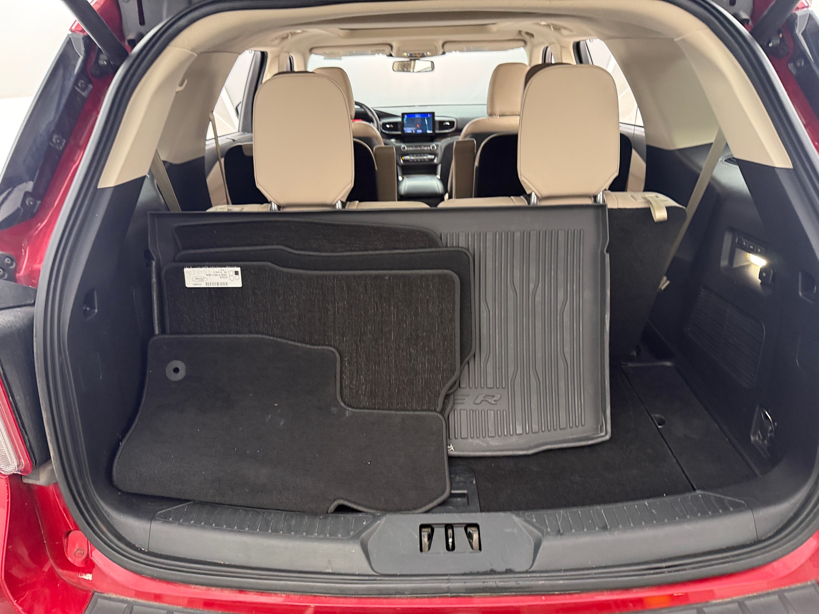 Thumbnail: 2020 Ford Explorer - 6