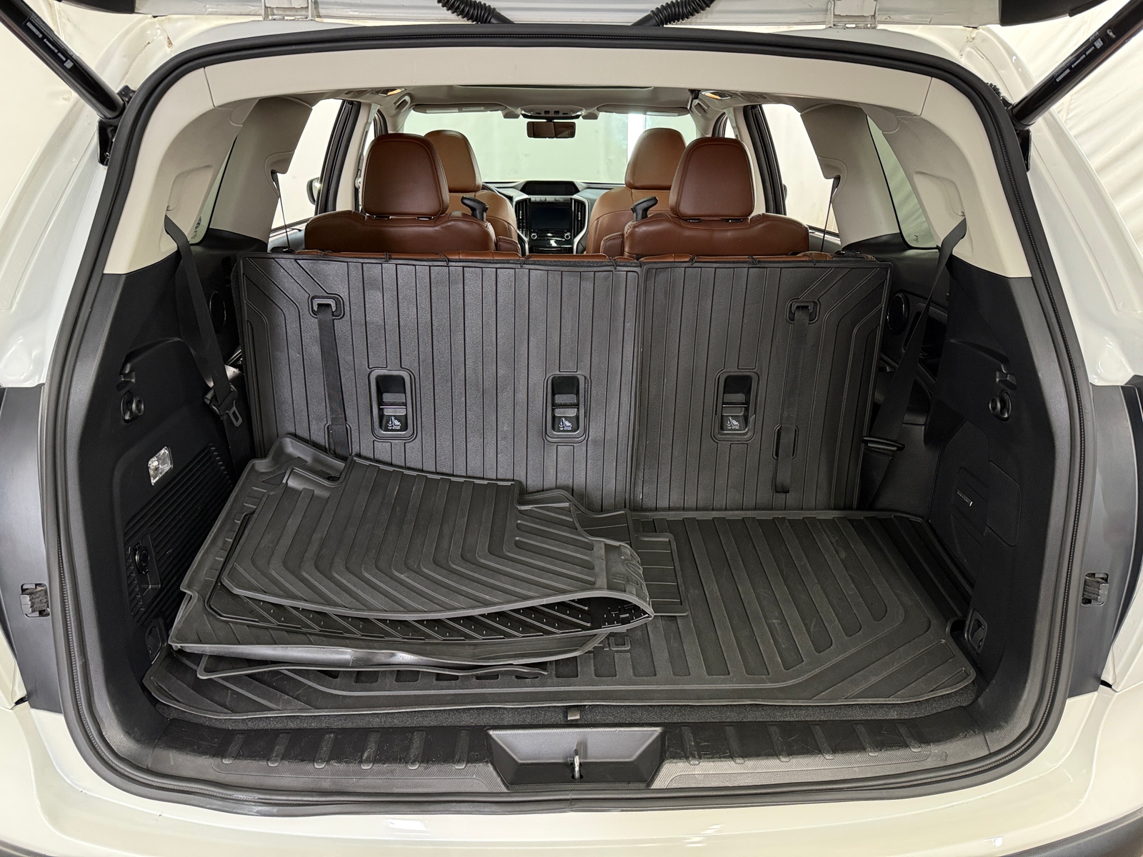 Thumbnail: 2022 Subaru Ascent - 6