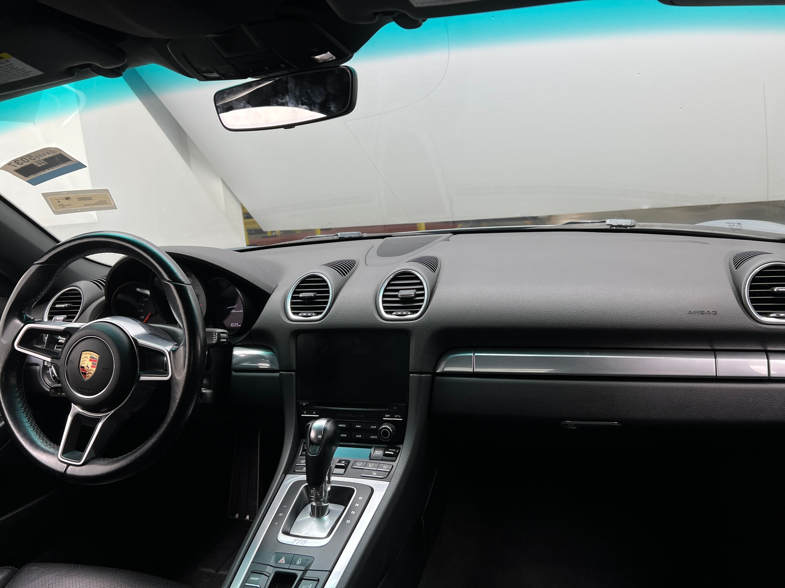 Thumbnail: 2017 Porsche 718 Boxster - 2