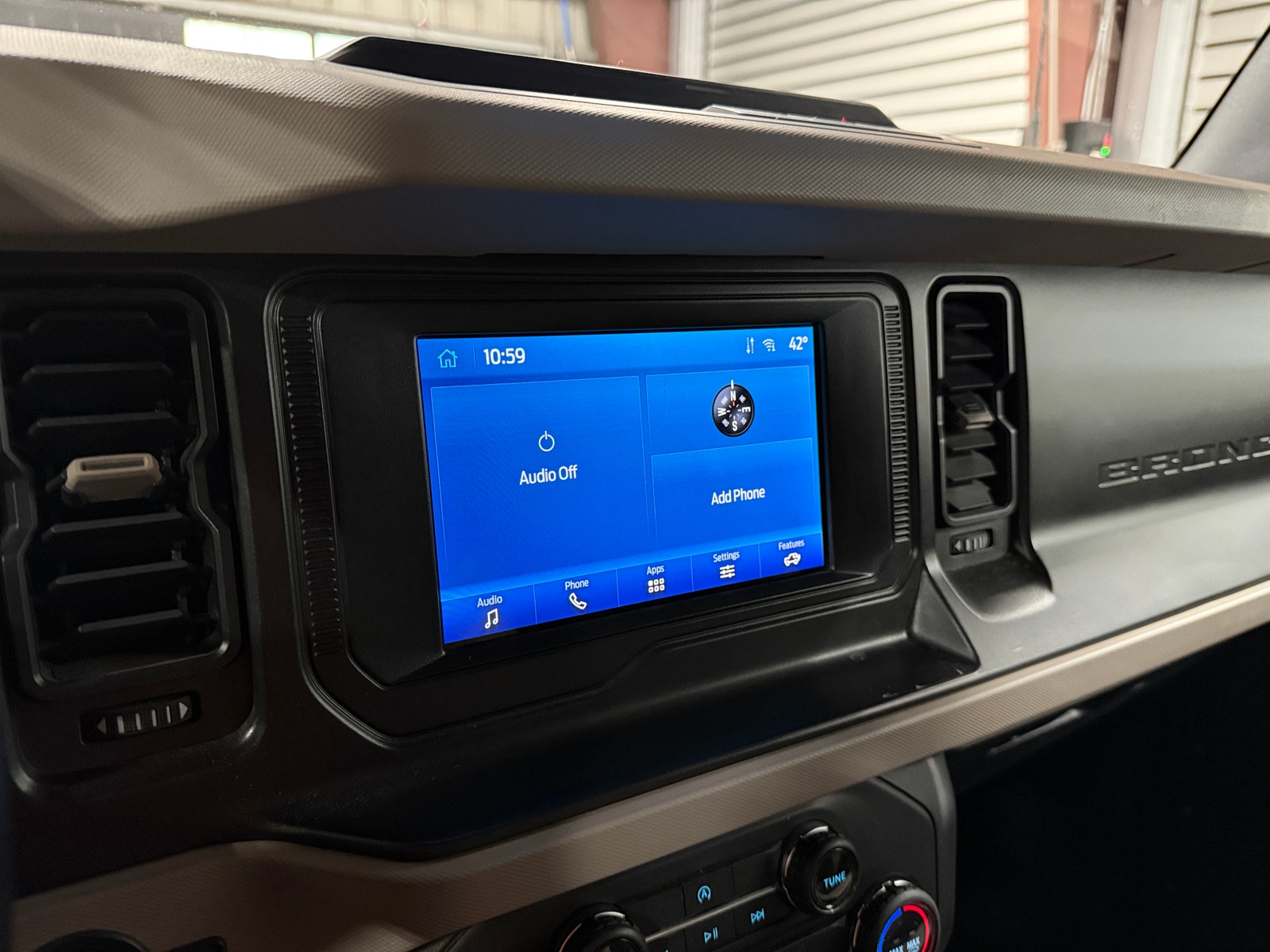 Thumbnail: 2021 Ford Bronco - 4