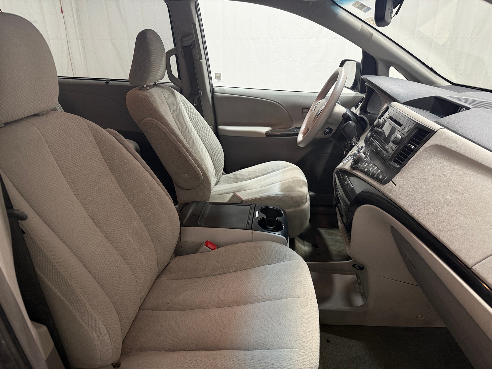 Thumbnail: 2014 Toyota Sienna - 2