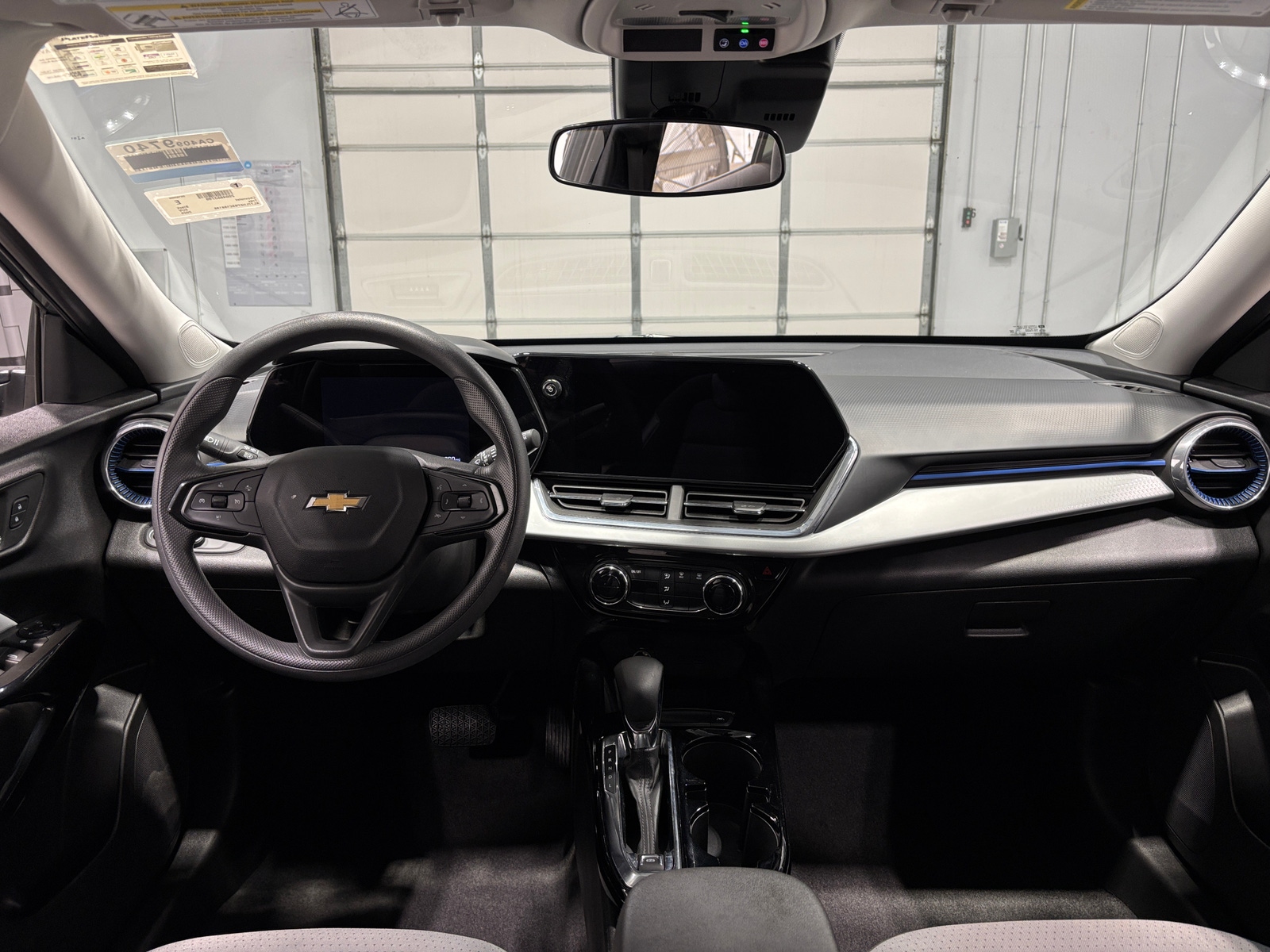 Thumbnail: 2025 Chevrolet Trax - 3