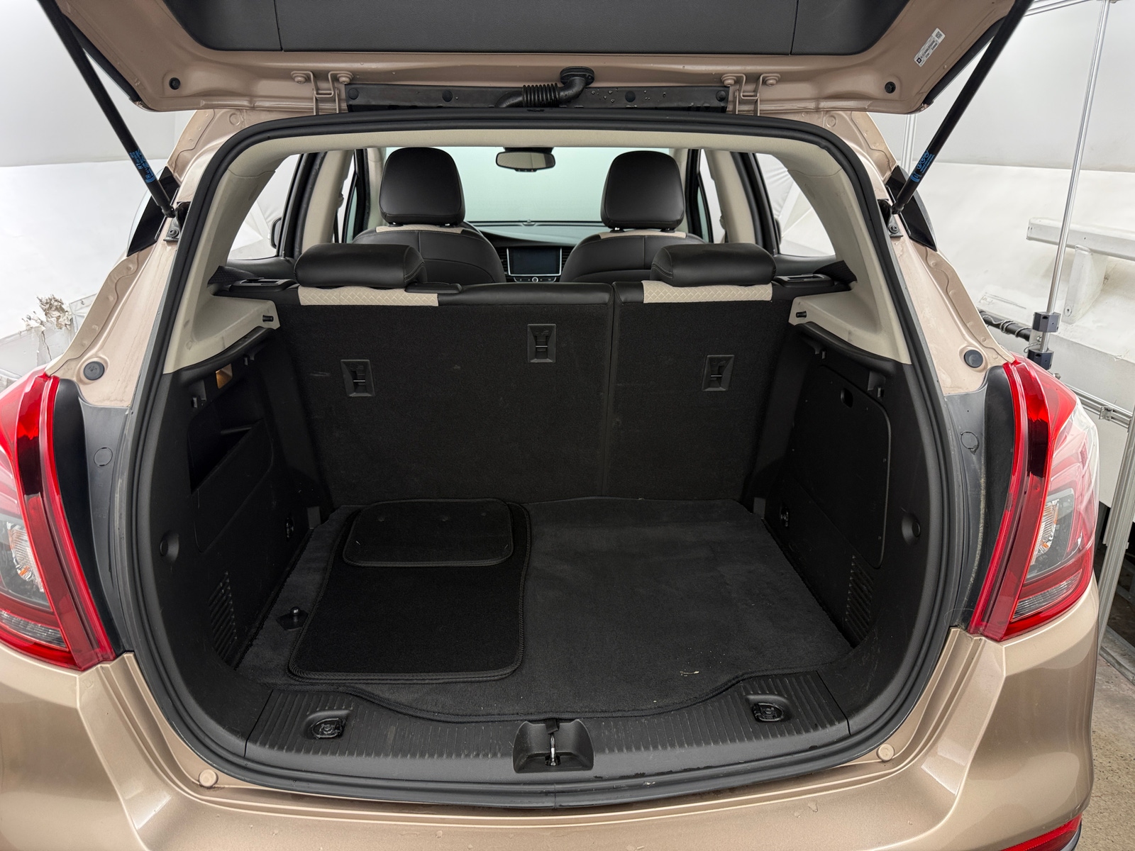 Thumbnail: 2018 Buick Encore - 7