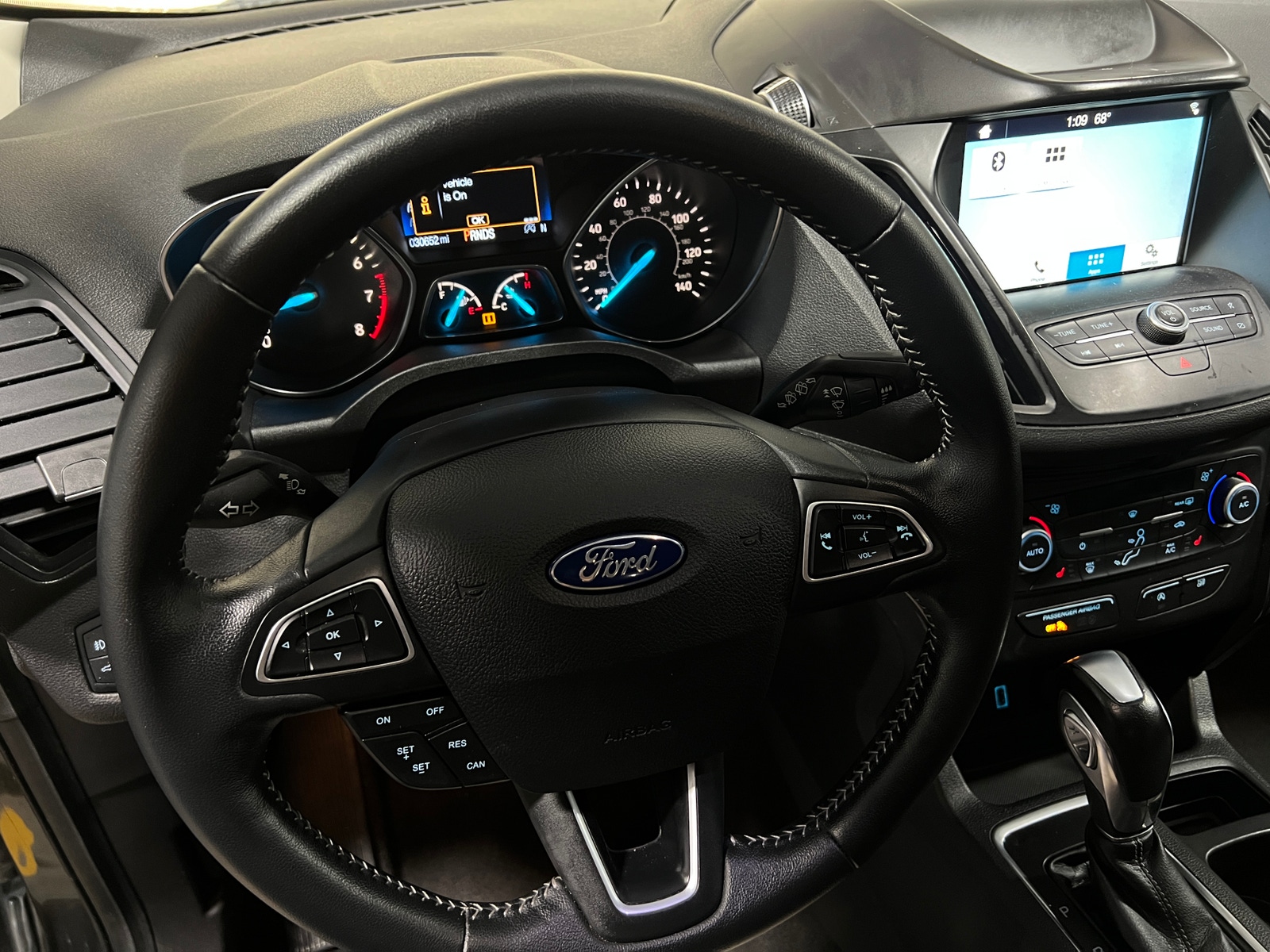 Thumbnail: 2019 Ford Escape - 4