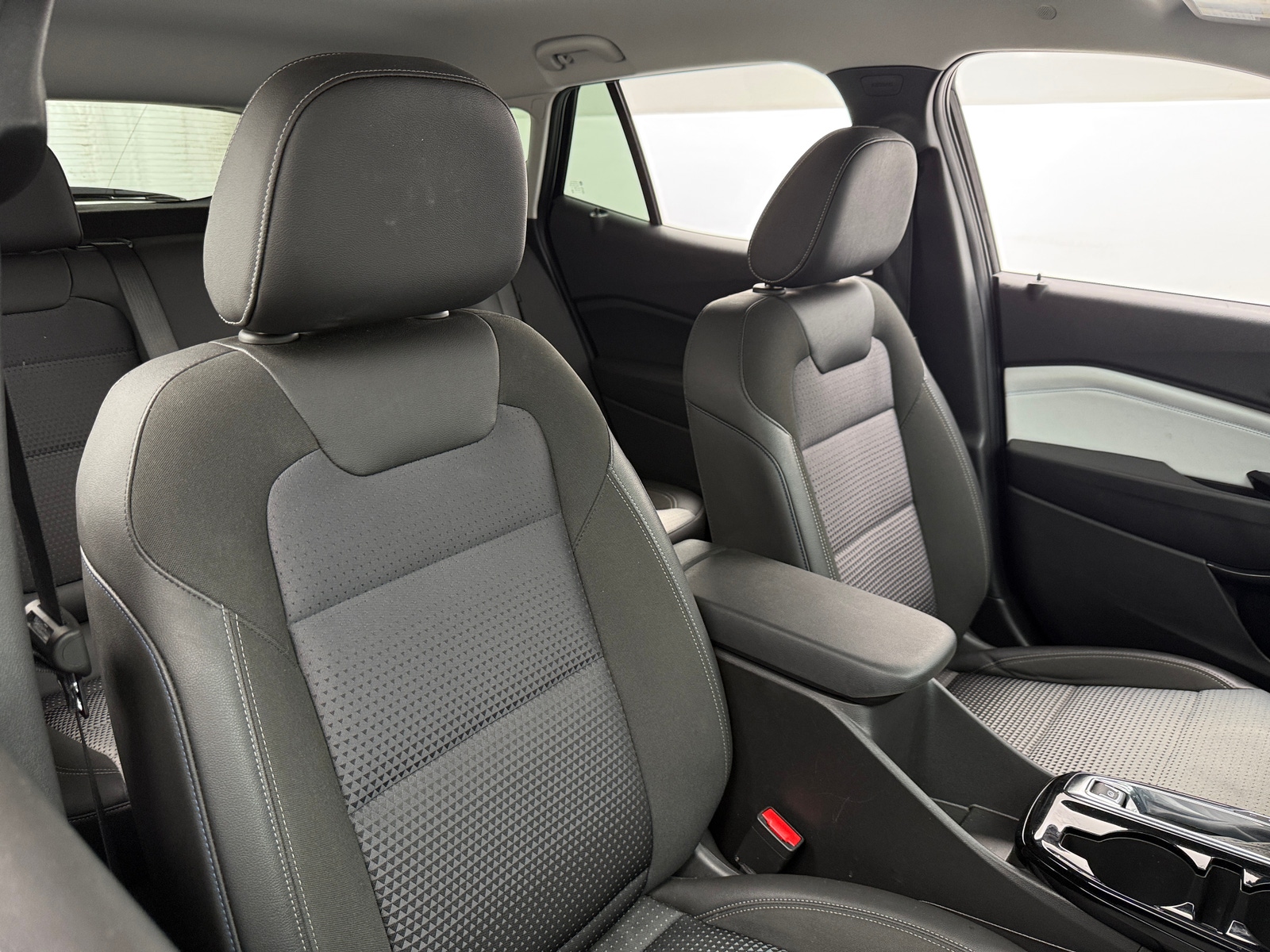 Thumbnail: 2025 Chevrolet Trax - 2