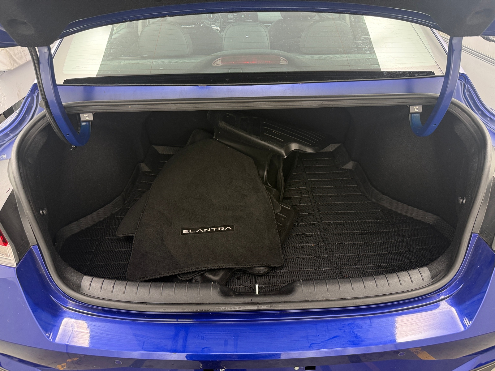 Thumbnail: 2023 Hyundai Elantra - 6