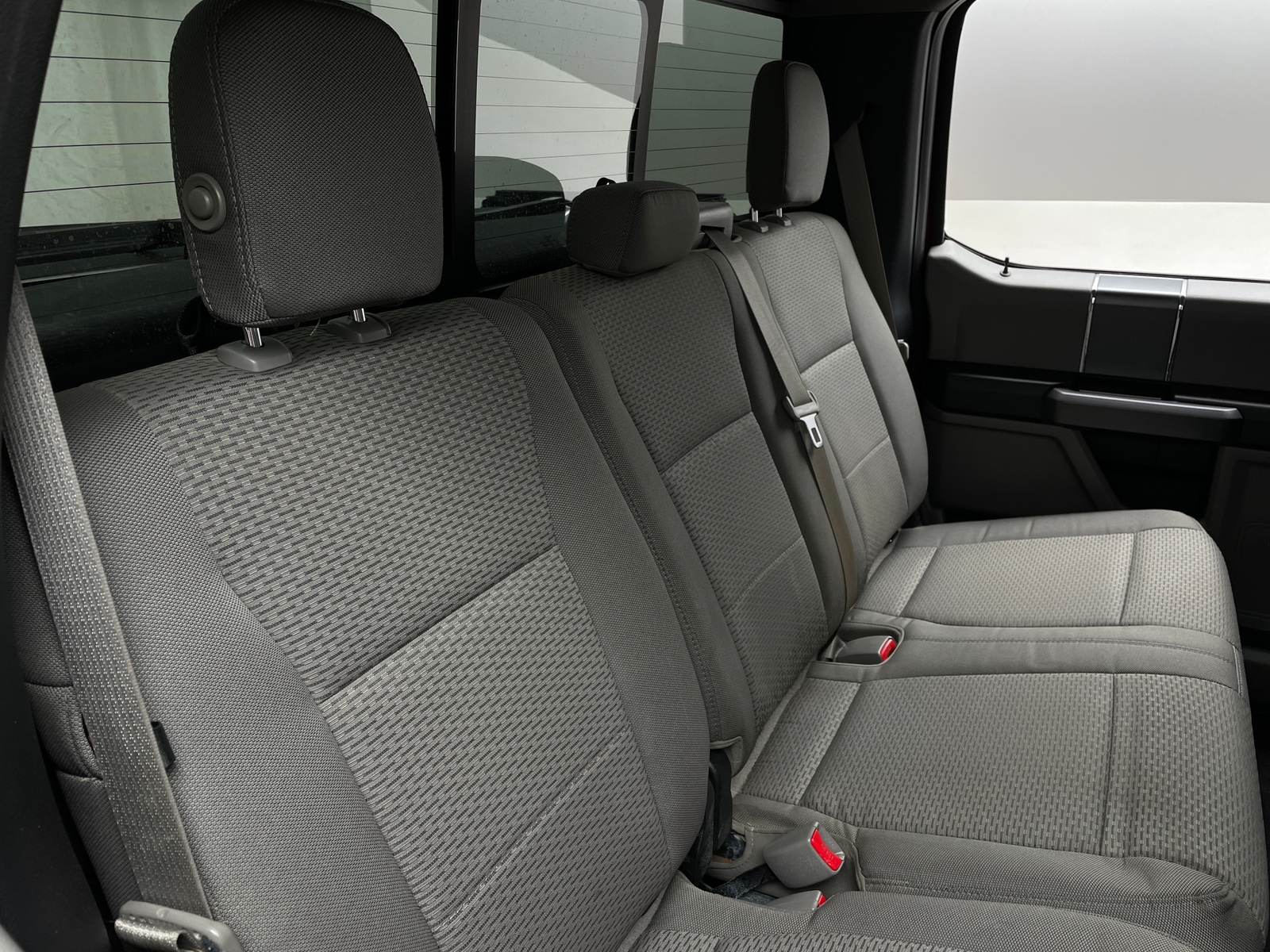 Thumbnail: 2015 Ford Econoline - 6